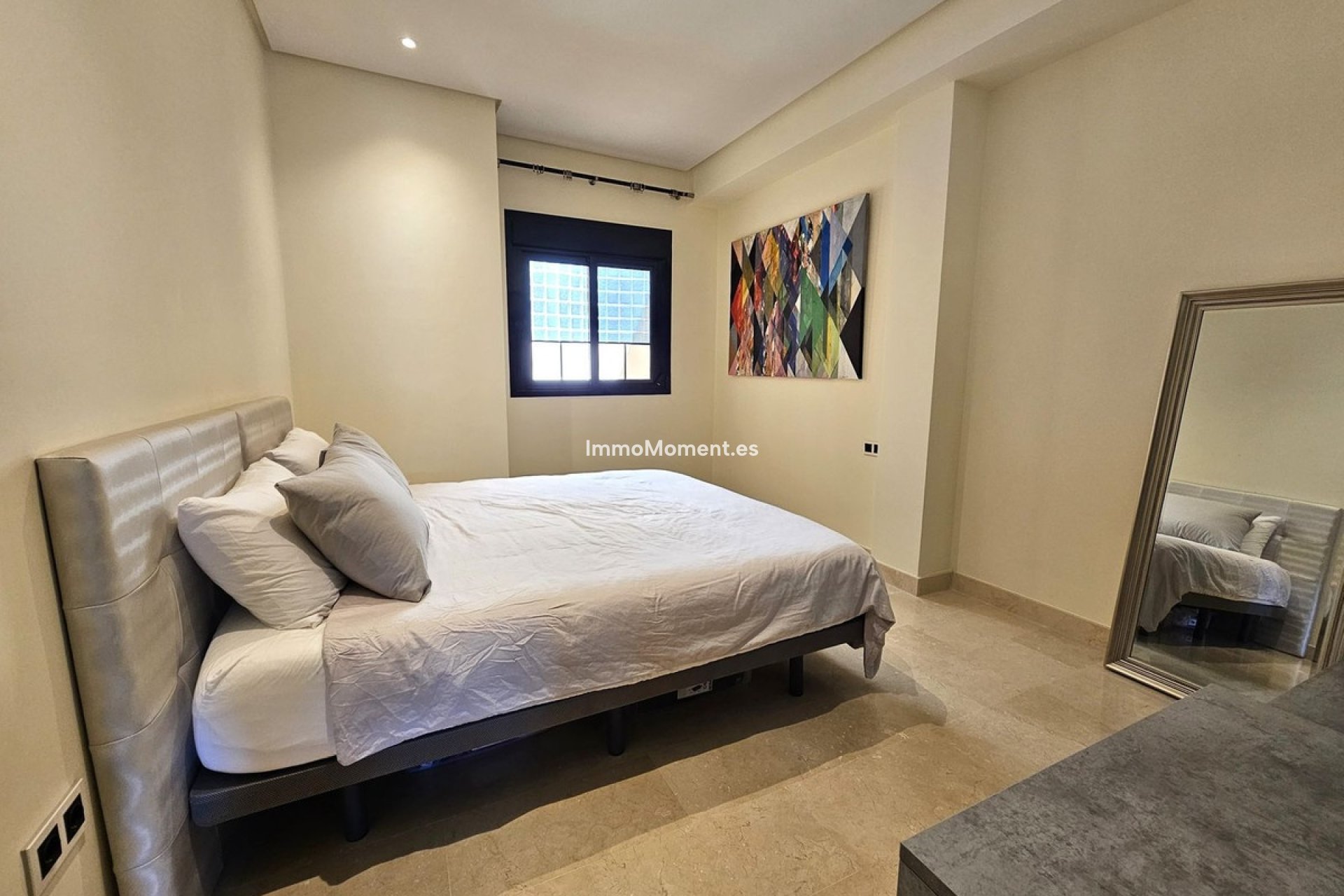 Resale - Apartment - Marbella - Puerto Banús