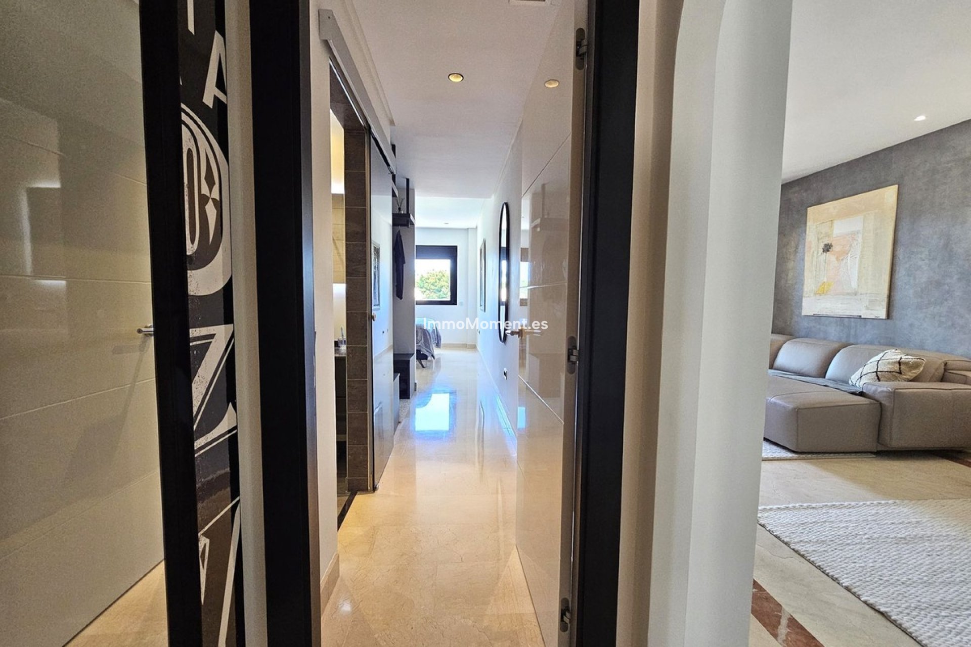 Resale - Apartment - Marbella - Puerto Banús