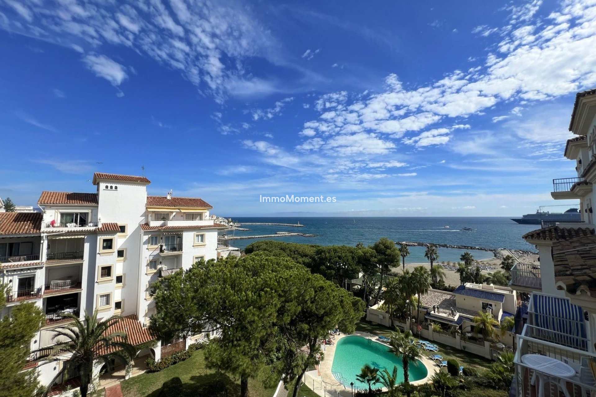 Resale - Apartment - Marbella - Puerto Banús