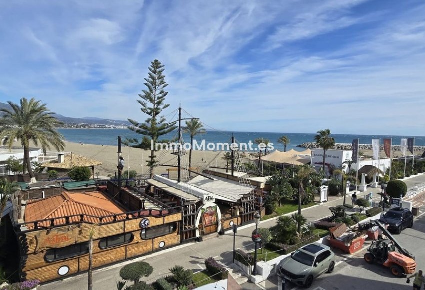 Resale - Apartment - Marbella - Puerto Banús