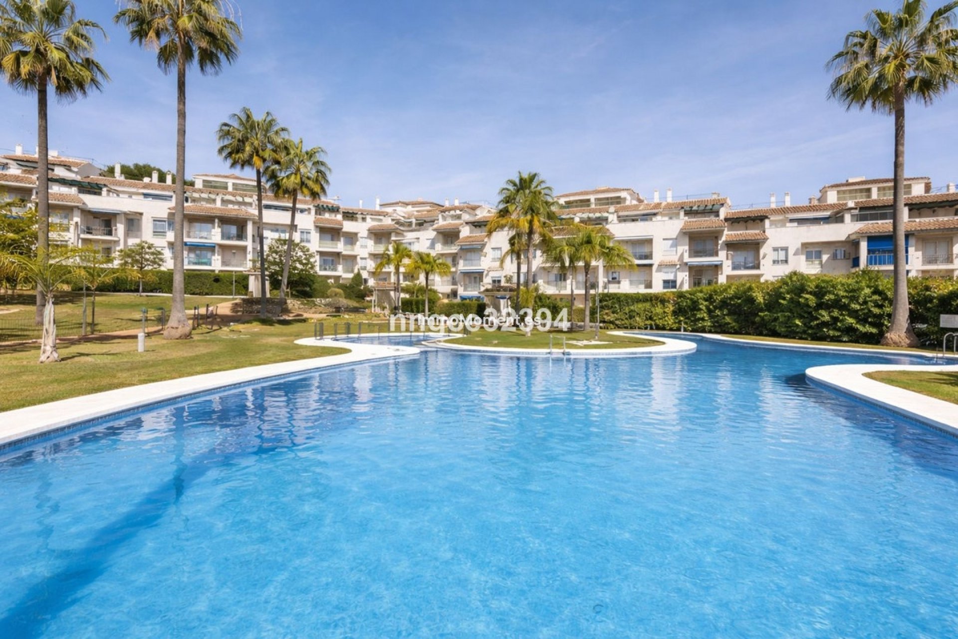 Resale - Apartment - Marbella - Puerto Banús