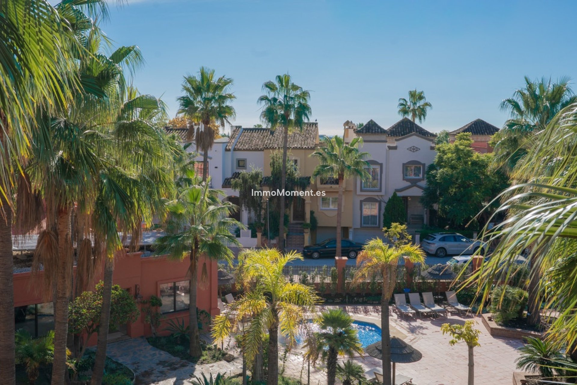 Resale - Apartment - Marbella - Puerto Banús