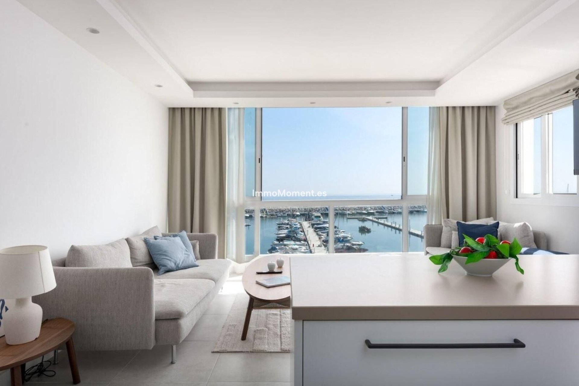 Resale - Apartment - Marbella - Puerto Banús