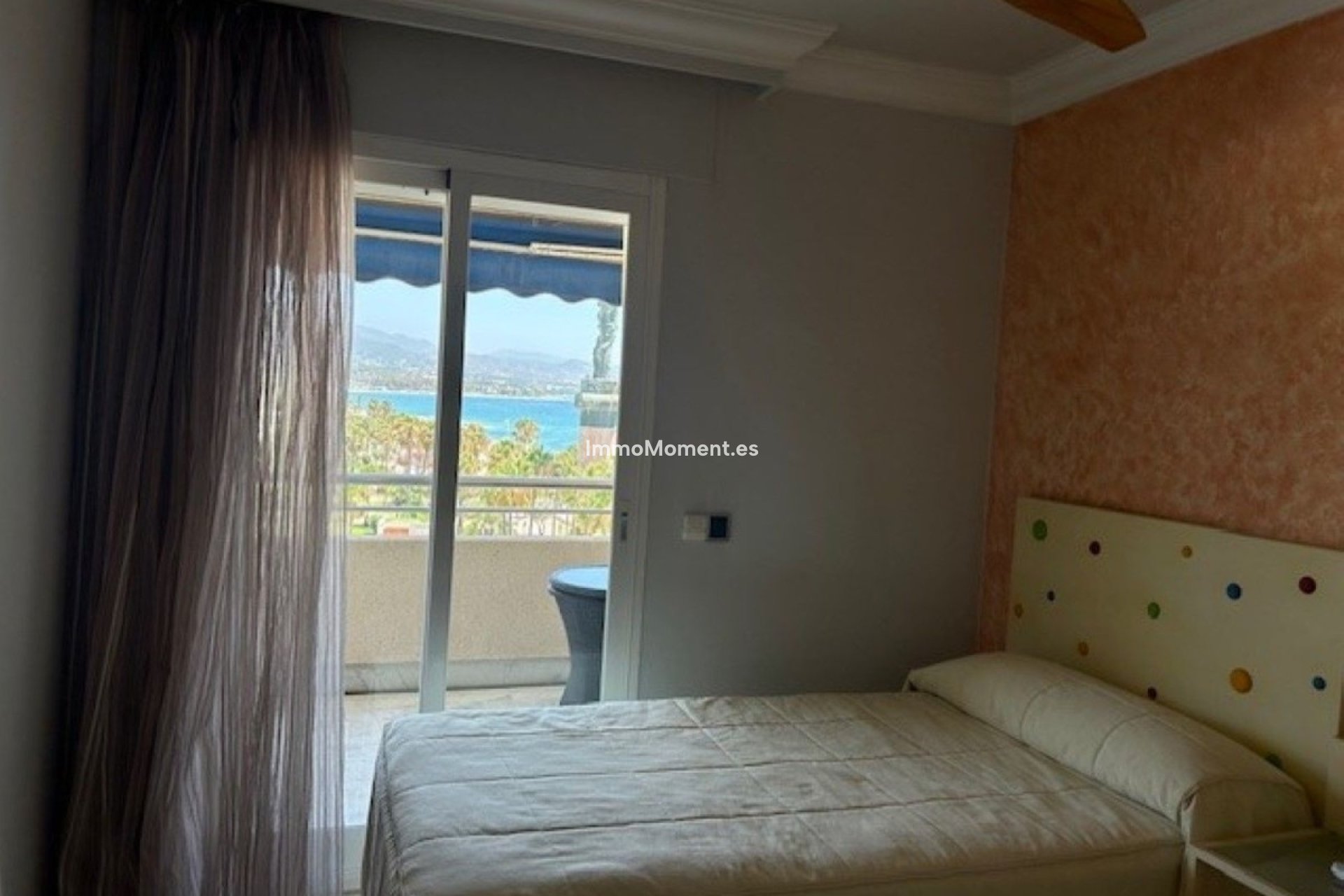 Resale - Apartment - Marbella - Puerto Banús