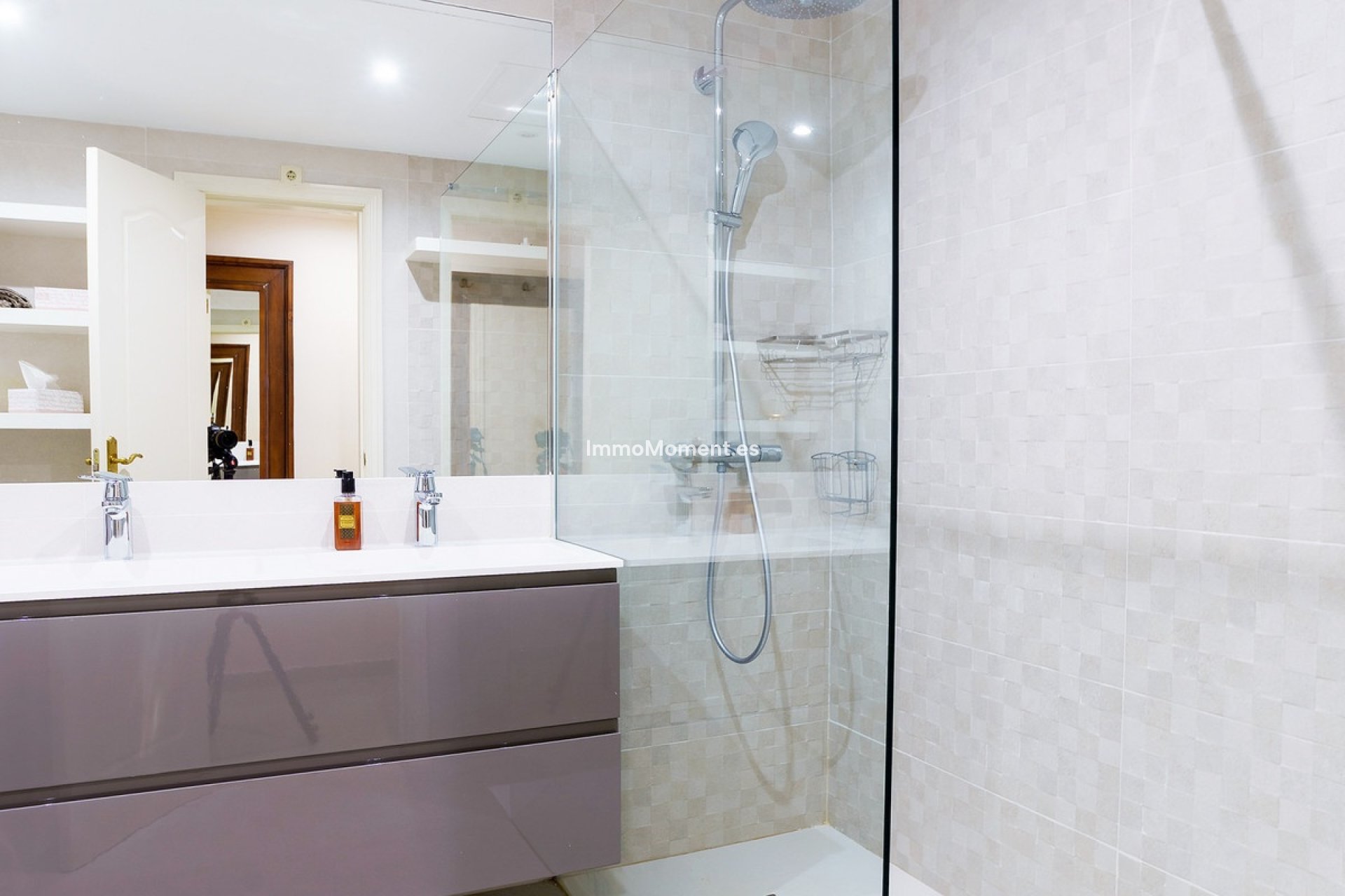 Resale - Apartment - Marbella - Puerto Banús