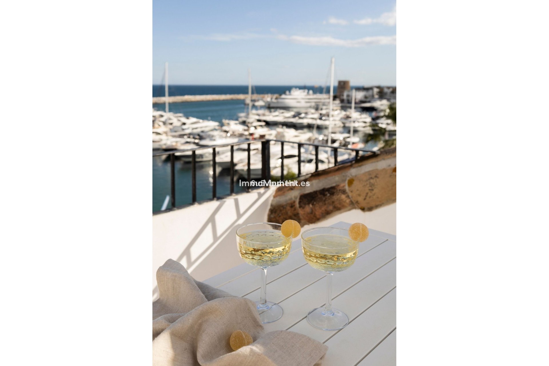 Resale - Apartment - Marbella - Puerto Banús