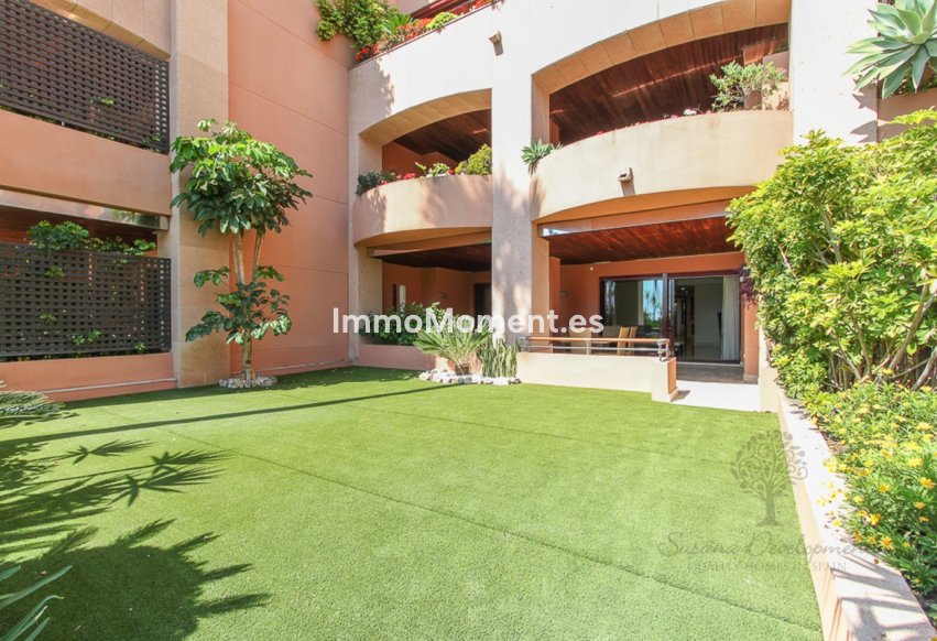 Resale - Apartment - Marbella - Puerto Banús