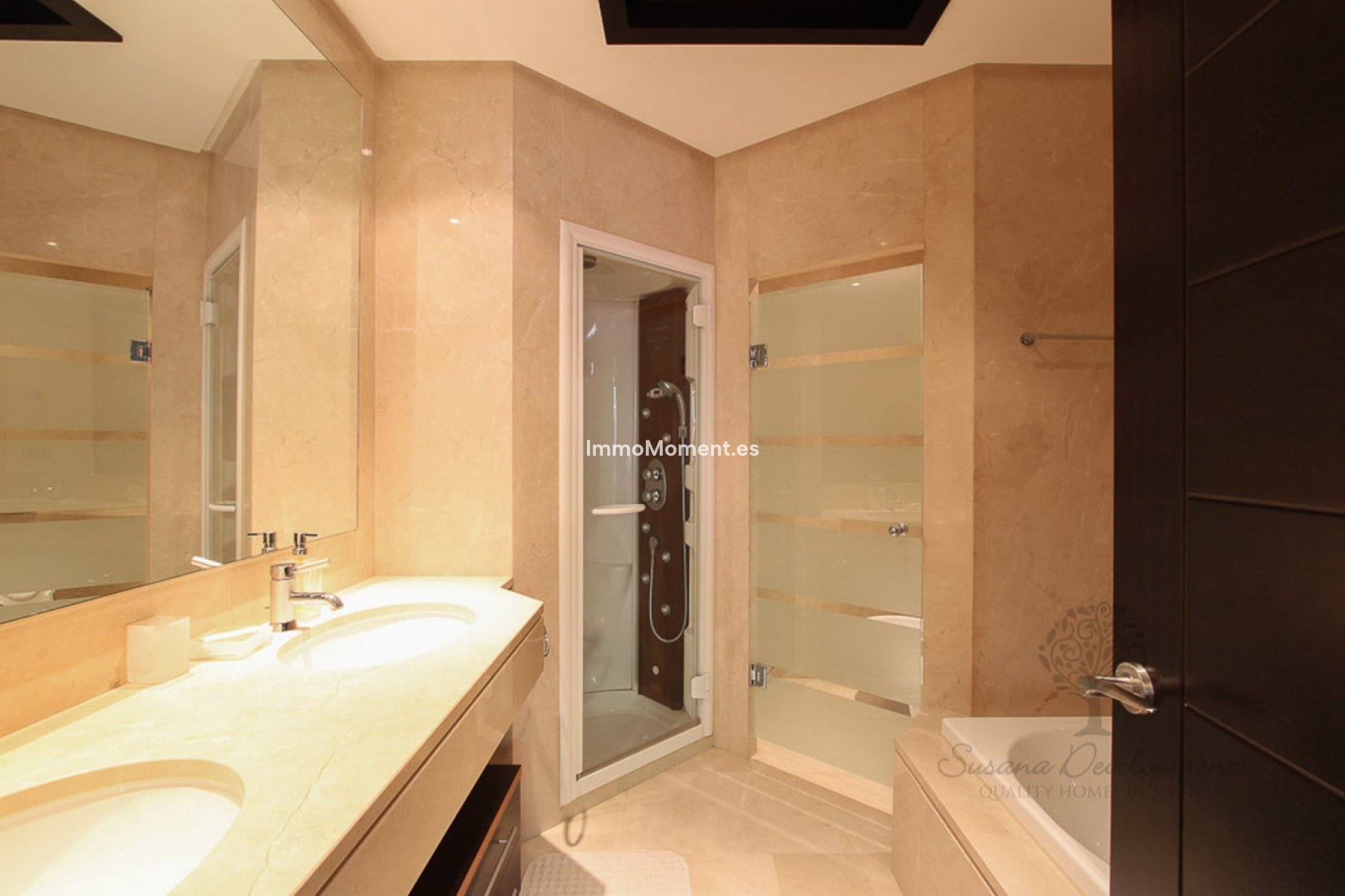 Resale - Apartment - Marbella - Puerto Banús