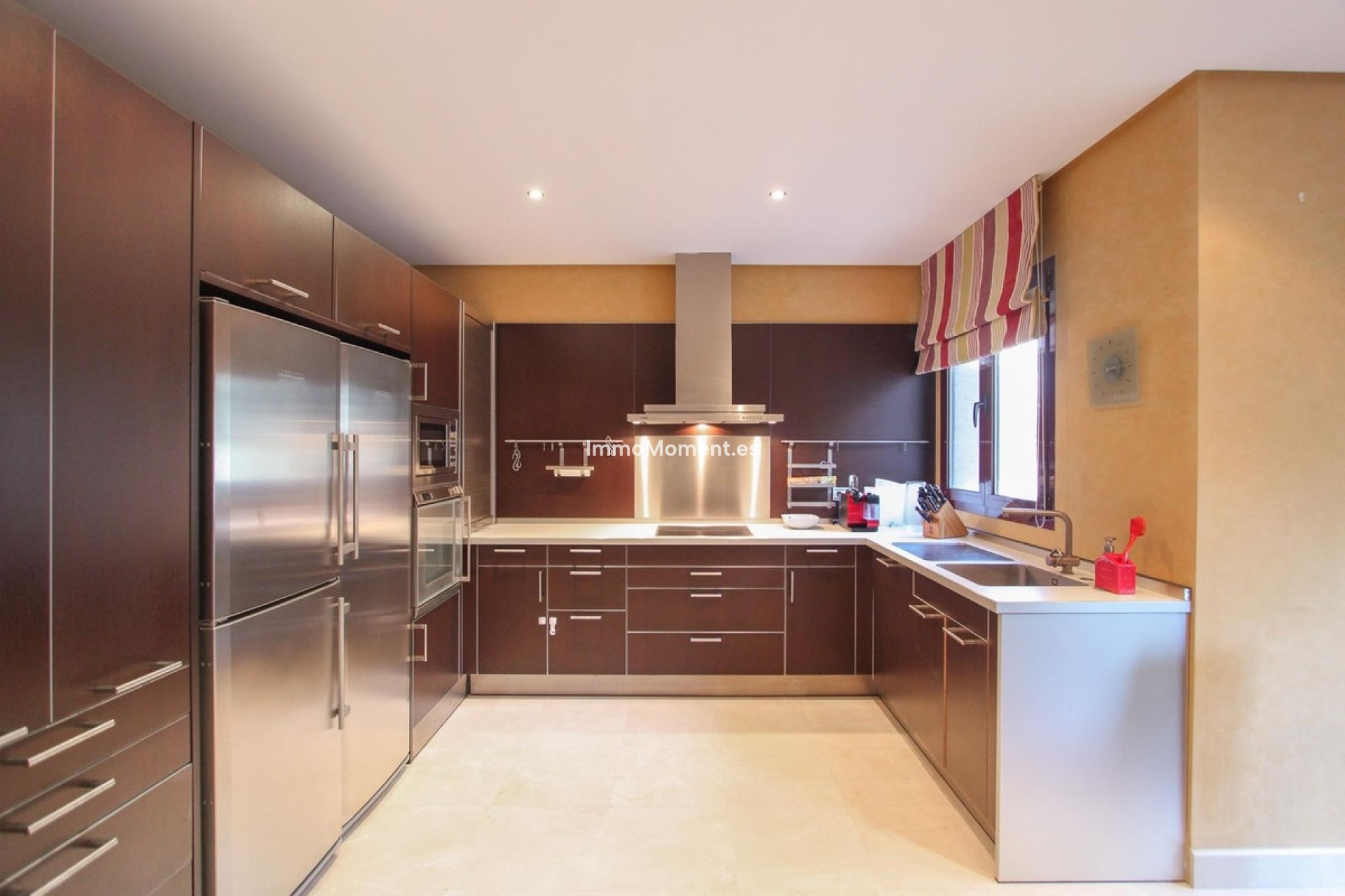 Resale - Apartment - Marbella - Puerto Banús