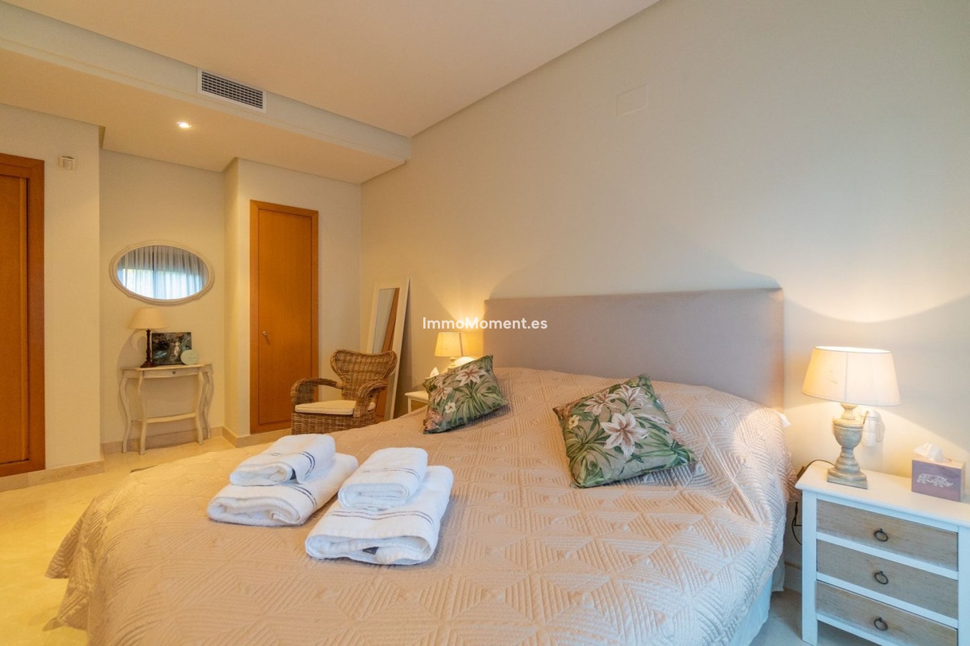 Resale - Apartment - Marbella - Puerto Banús