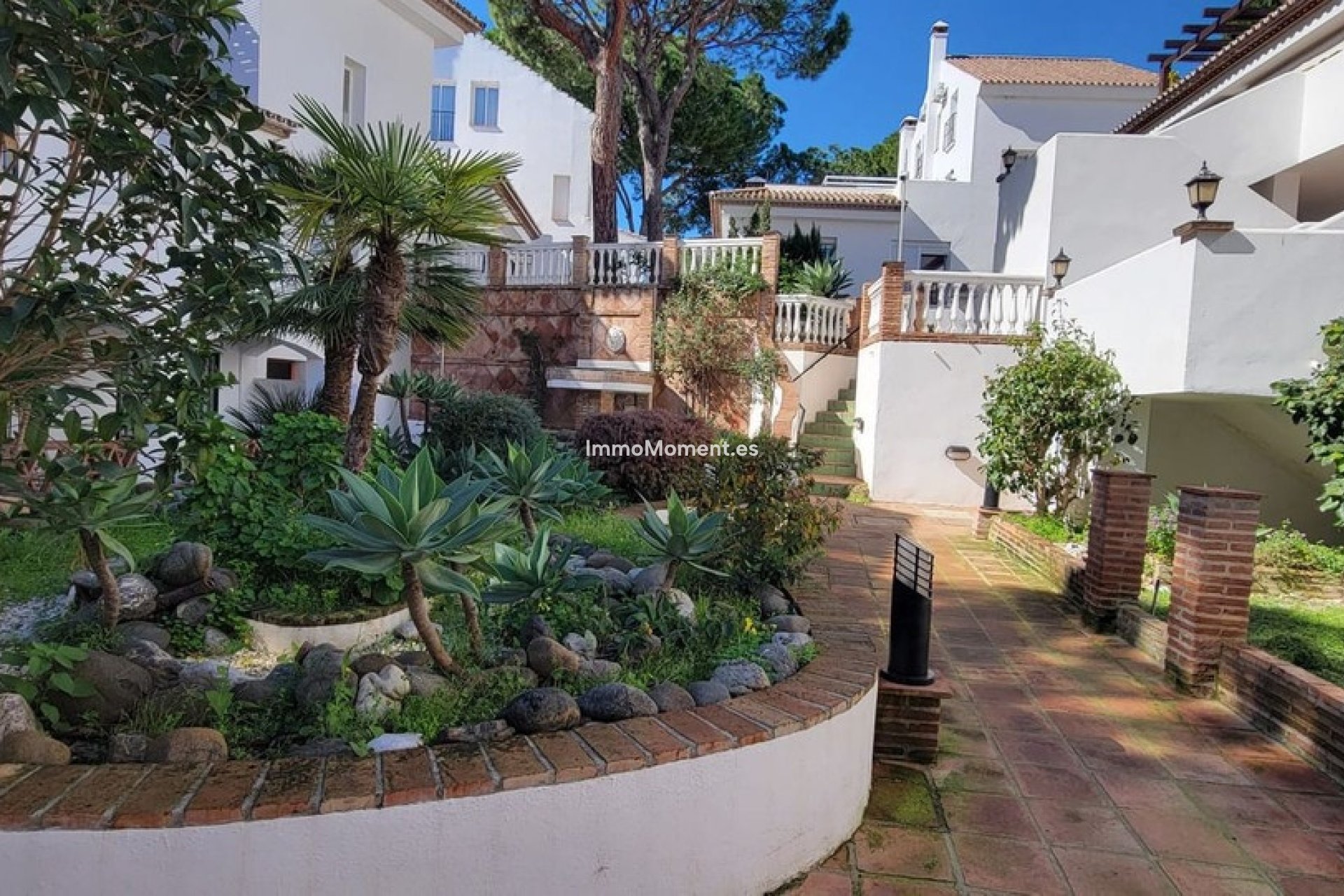 Resale - Apartment - Marbella - Puerto Banús