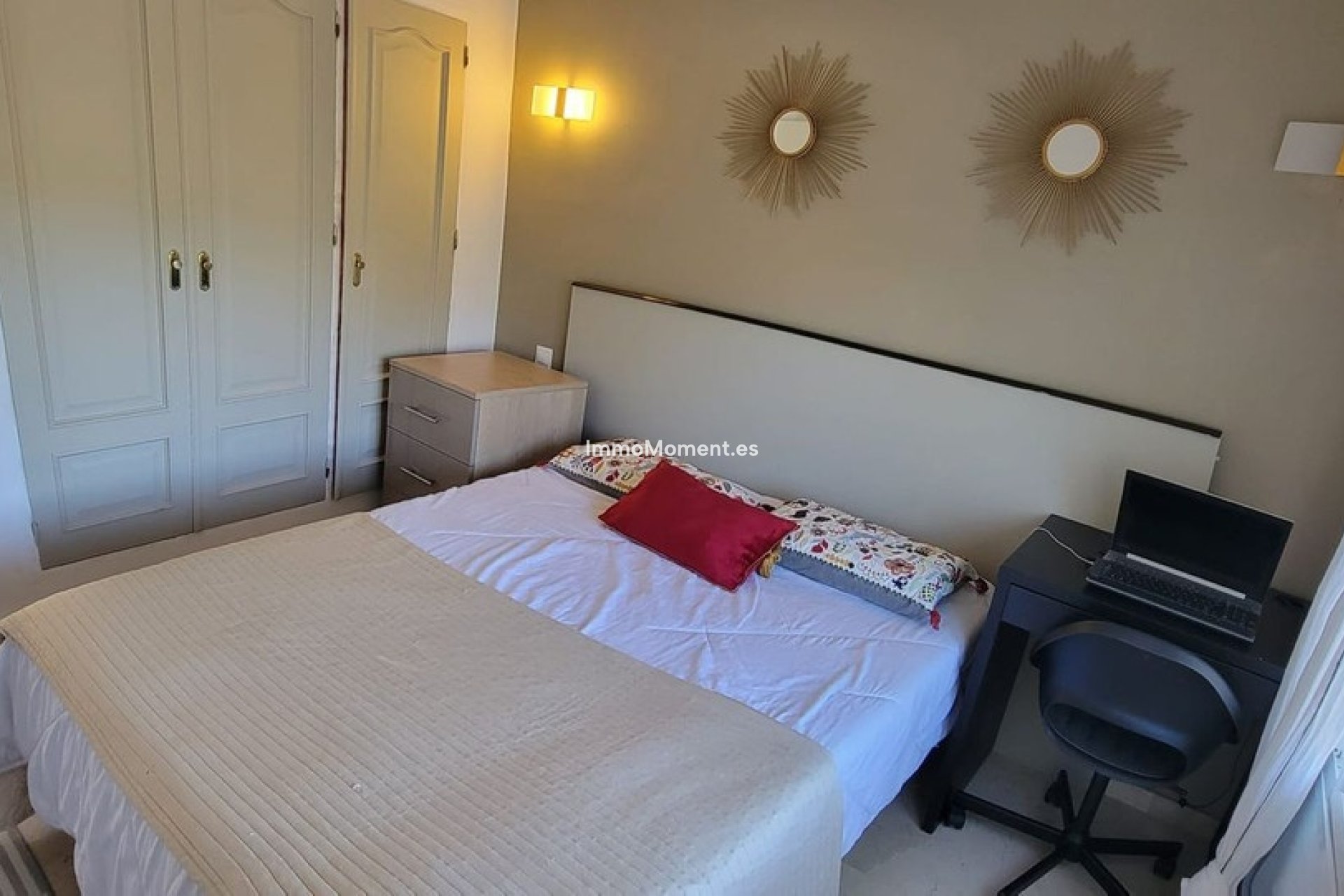 Resale - Apartment - Marbella - Puerto Banús