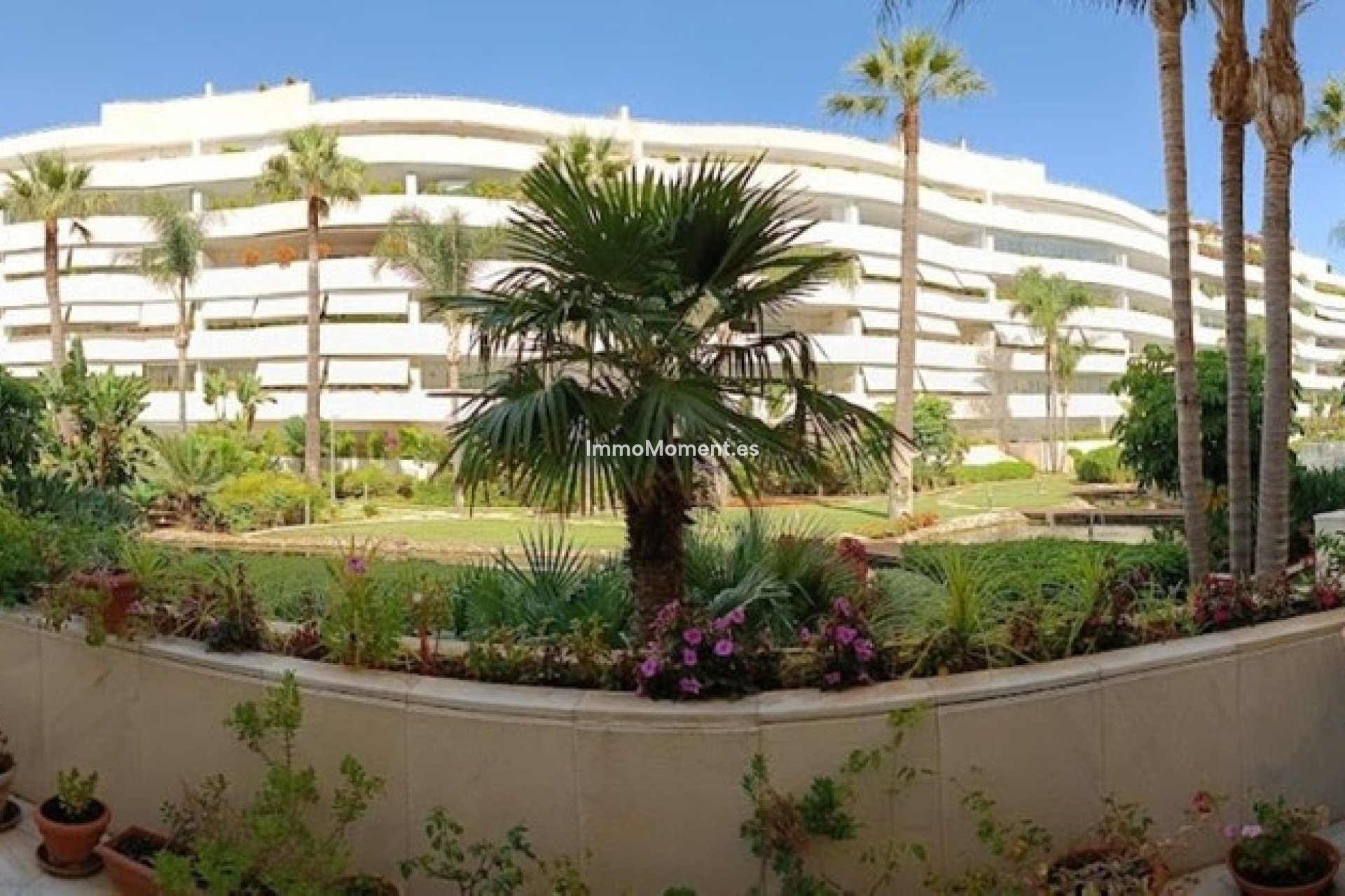Resale - Apartment - Marbella - Puerto Banús