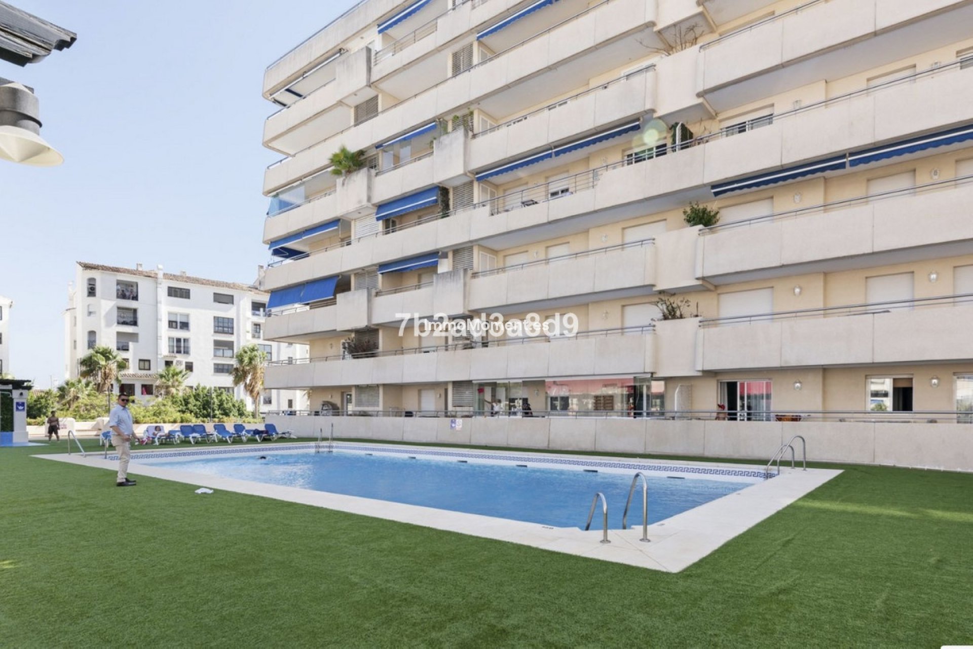 Resale - Apartment - Marbella - Puerto Banús