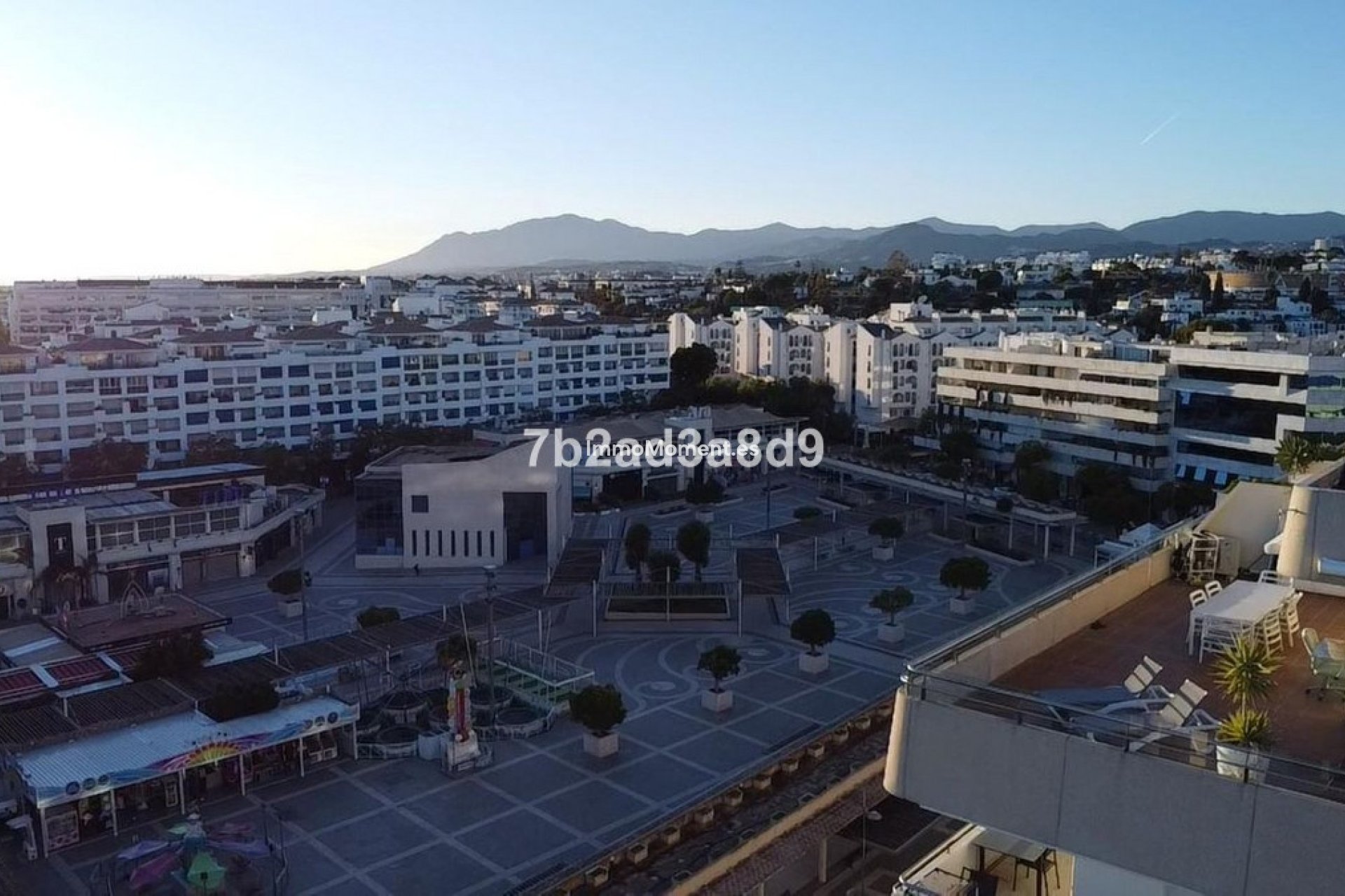 Resale - Apartment - Marbella - Puerto Banús