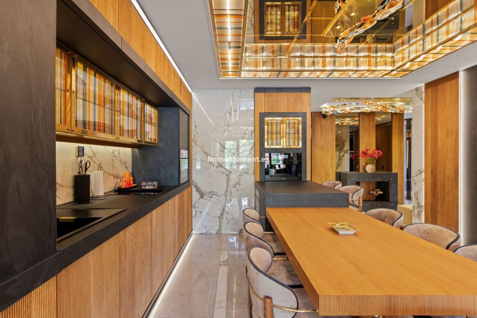 Resale - Apartment - Marbella - Puerto Banús