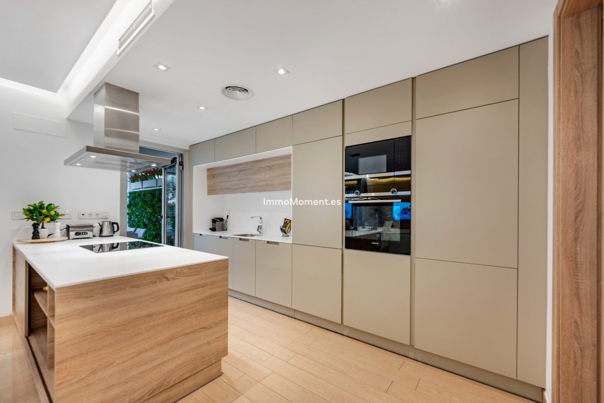 Resale - Apartment - Marbella - Puerto Banús