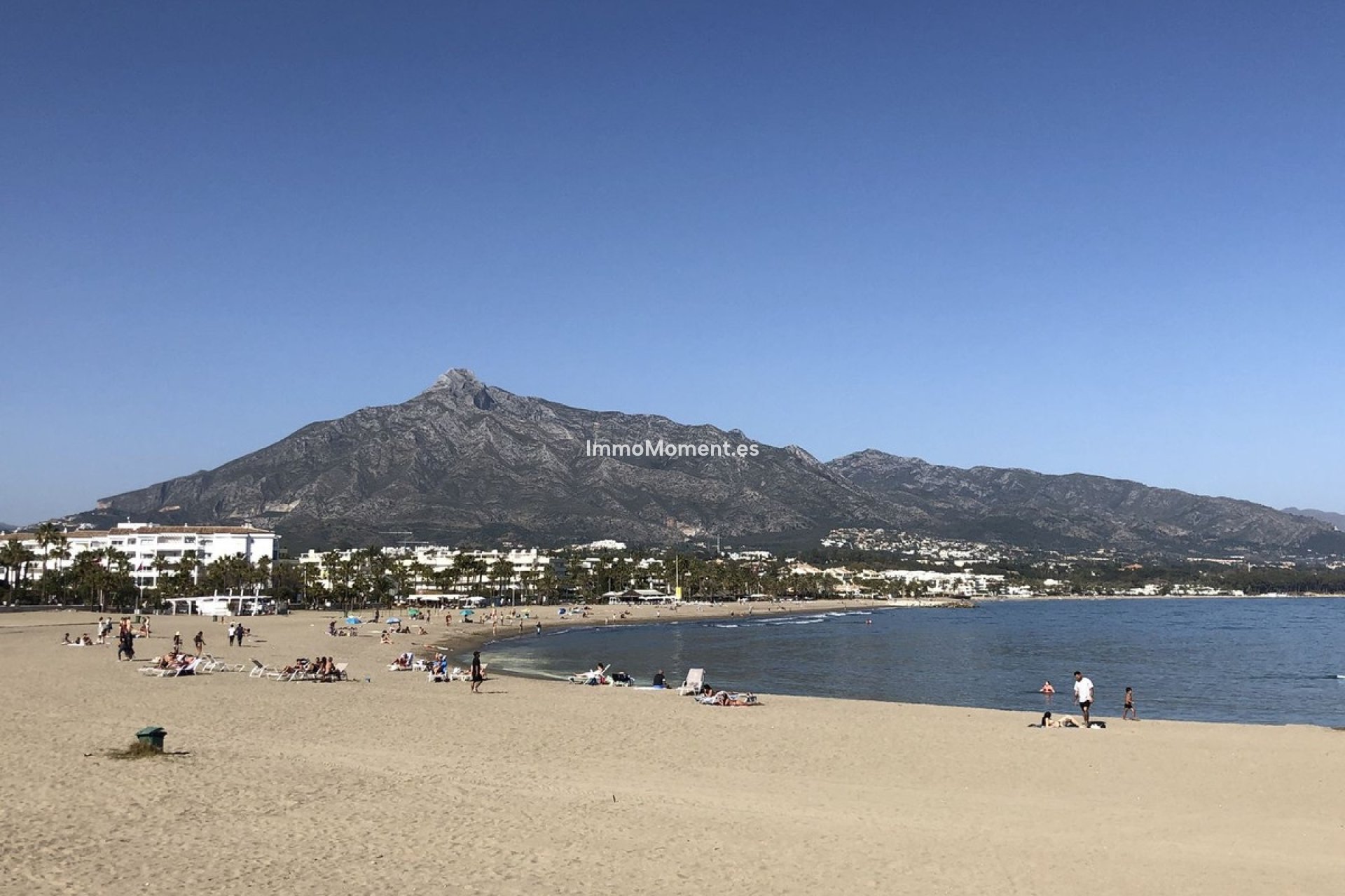 Resale - Apartment - Marbella - Puerto Banús