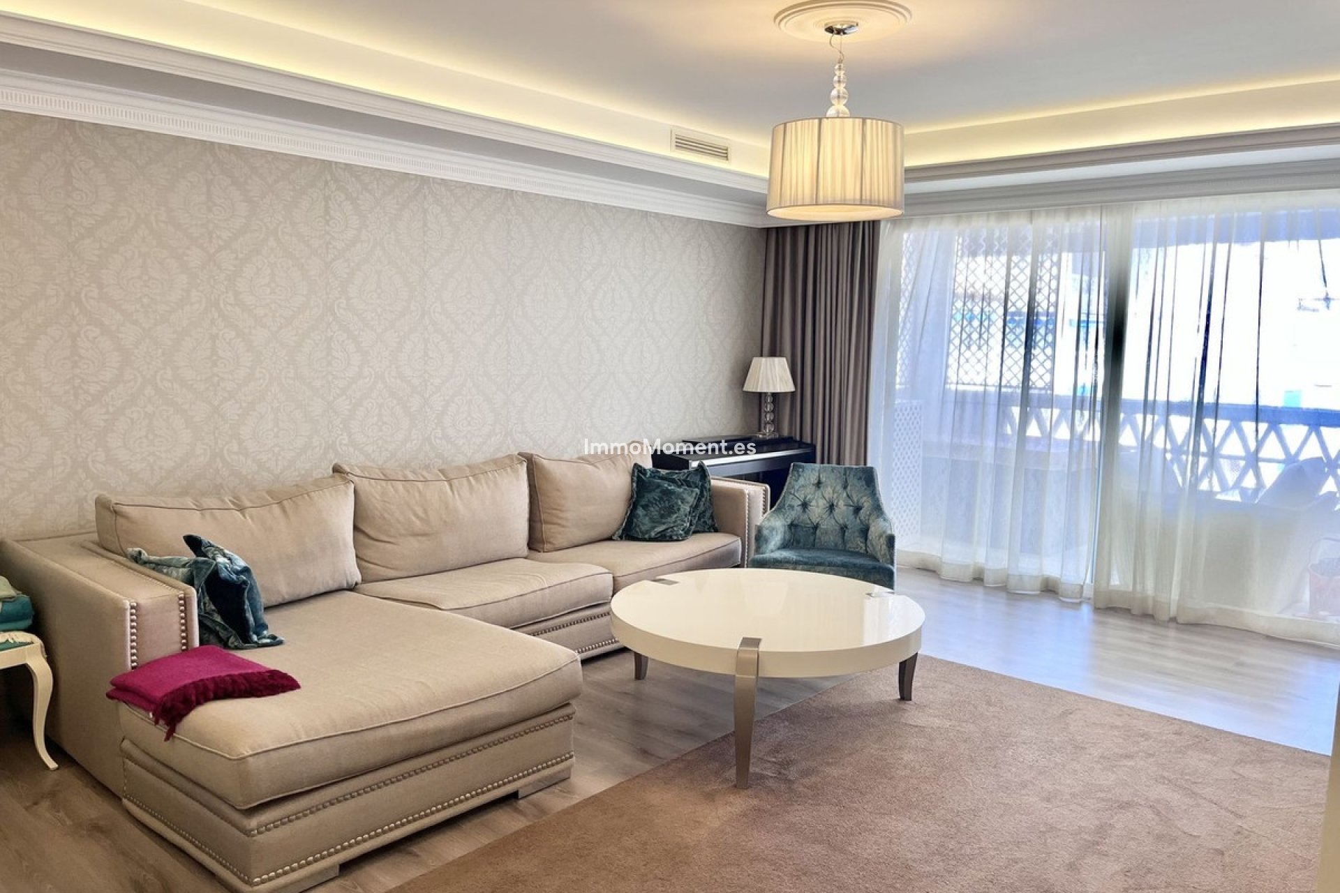 Resale - Apartment - Marbella - Puerto Banús