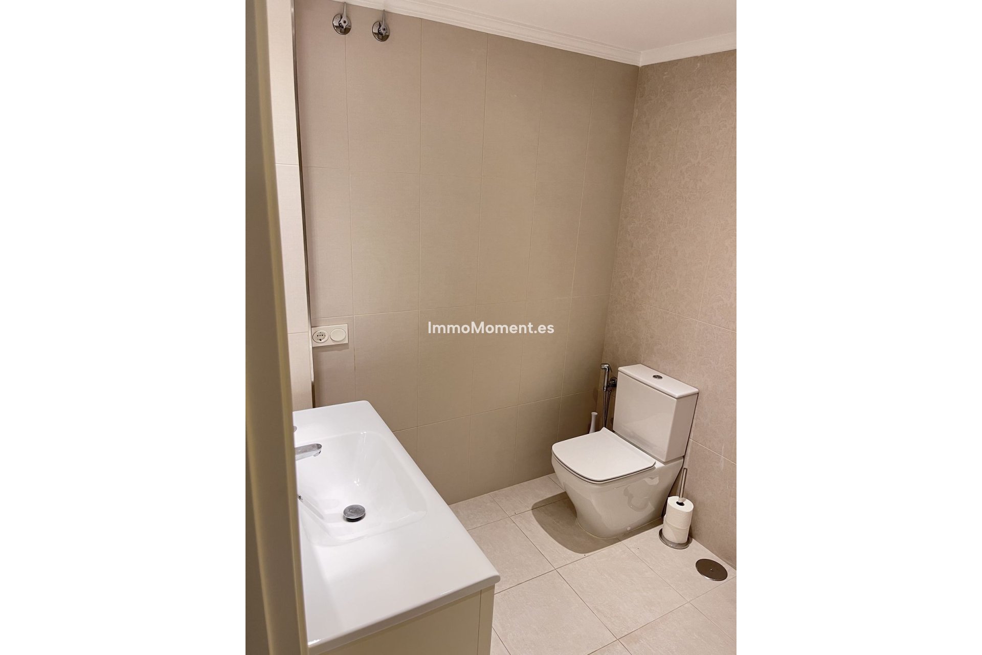 Resale - Apartment - Marbella - Puerto Banús