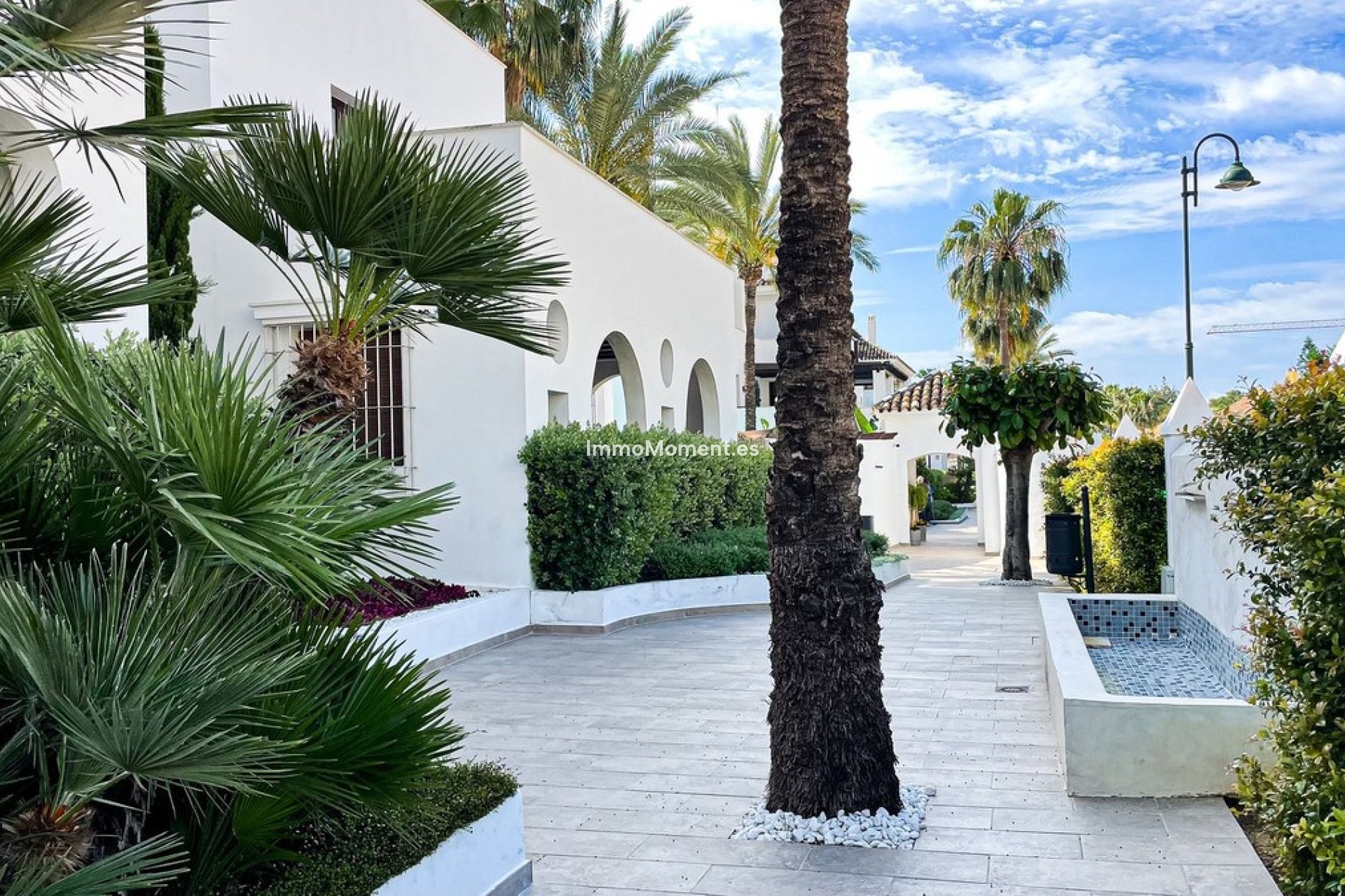 Resale - Apartment - Marbella - Puerto Banús