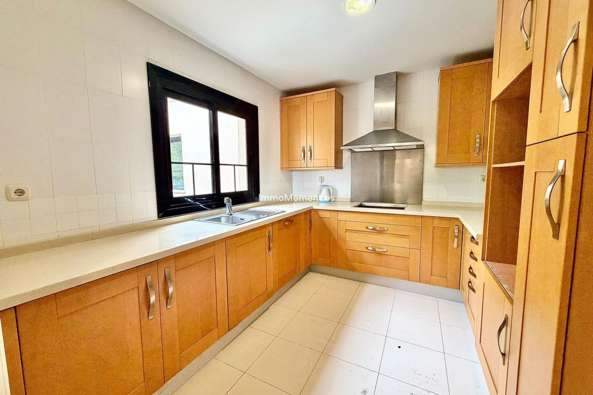 Resale - Apartment - Marbella - Puerto Banús