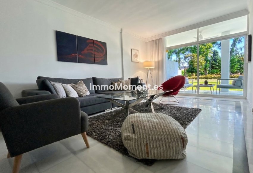 Resale - Apartment - Marbella - Puerto Banús