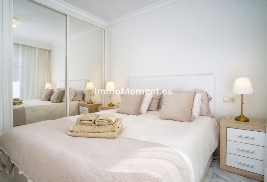 Resale - Apartment - Marbella - Puerto Banús