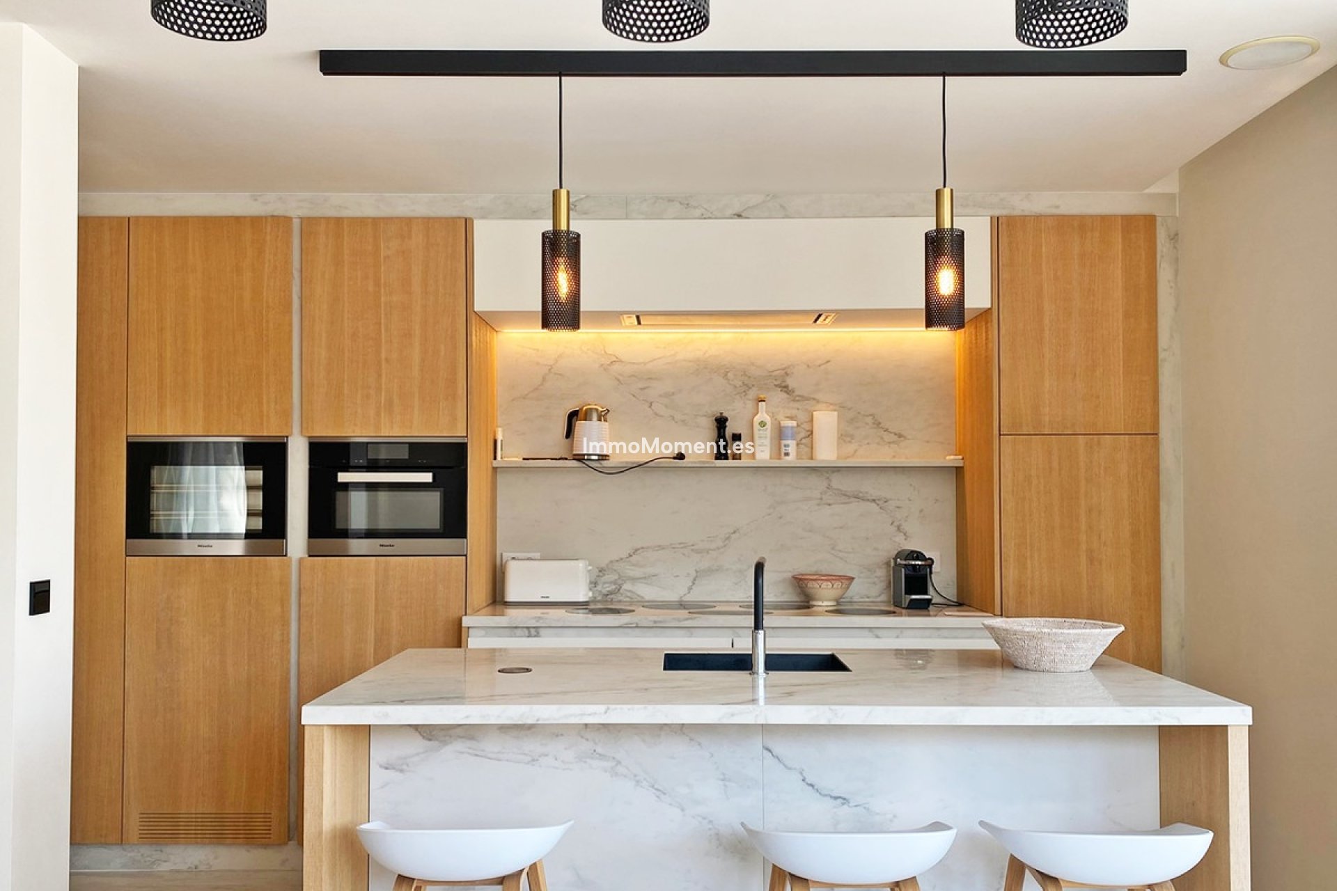 Resale - Apartment - Marbella - Puerto Banús