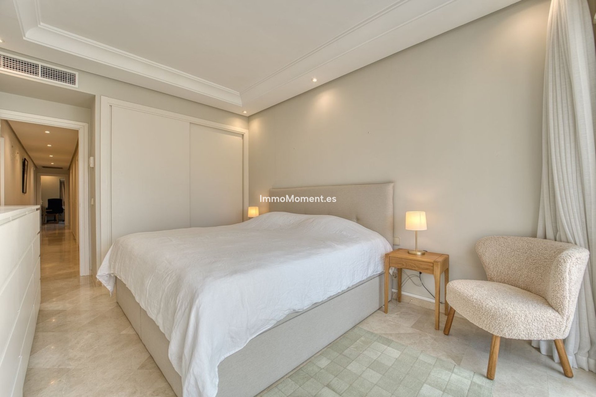 Resale - Apartment - Marbella - Puerto Banús