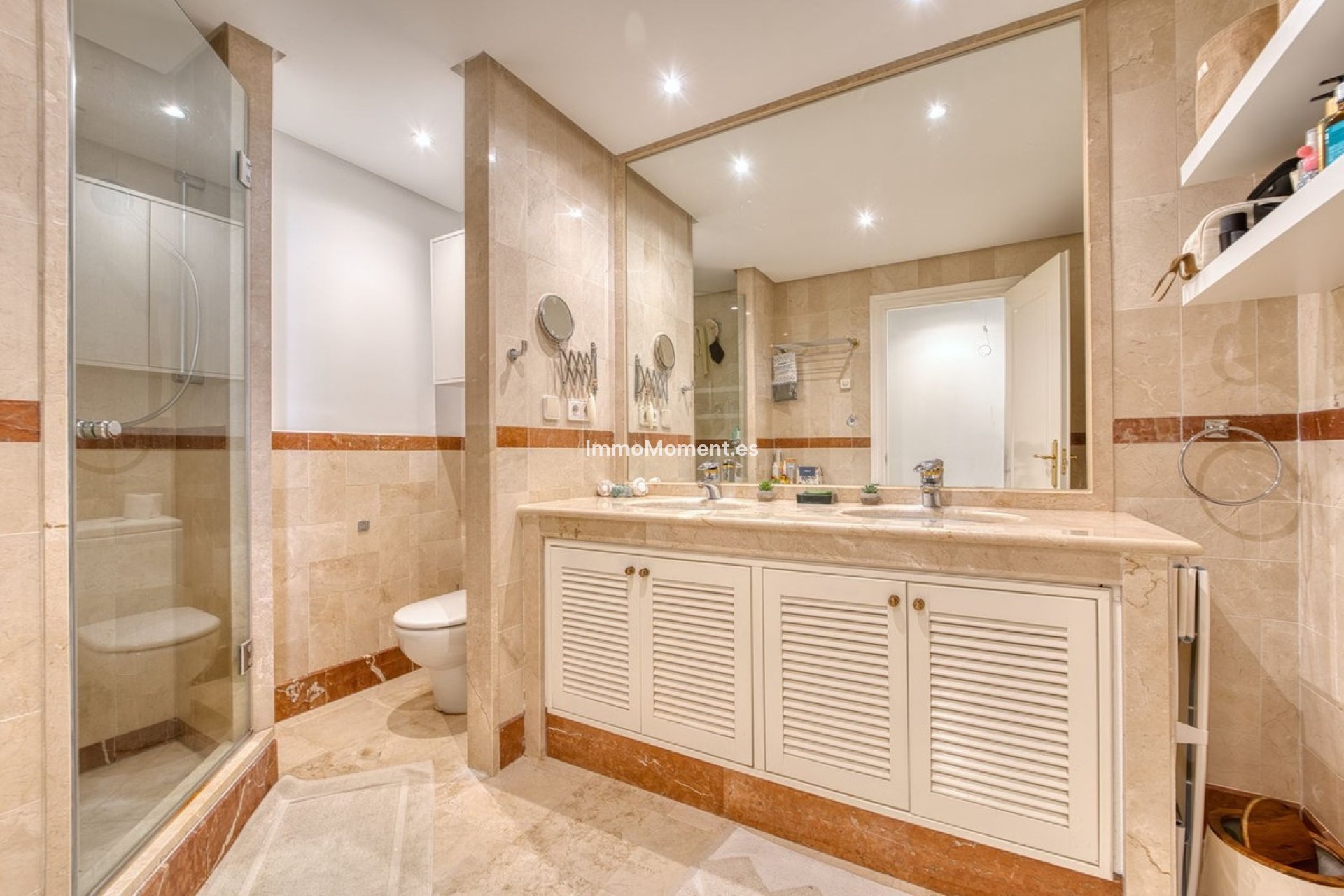 Resale - Apartment - Marbella - Puerto Banús