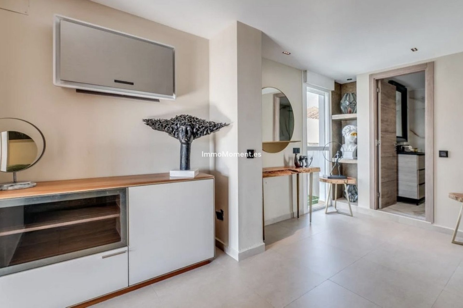 Resale - Apartment - Marbella - Puerto Banús