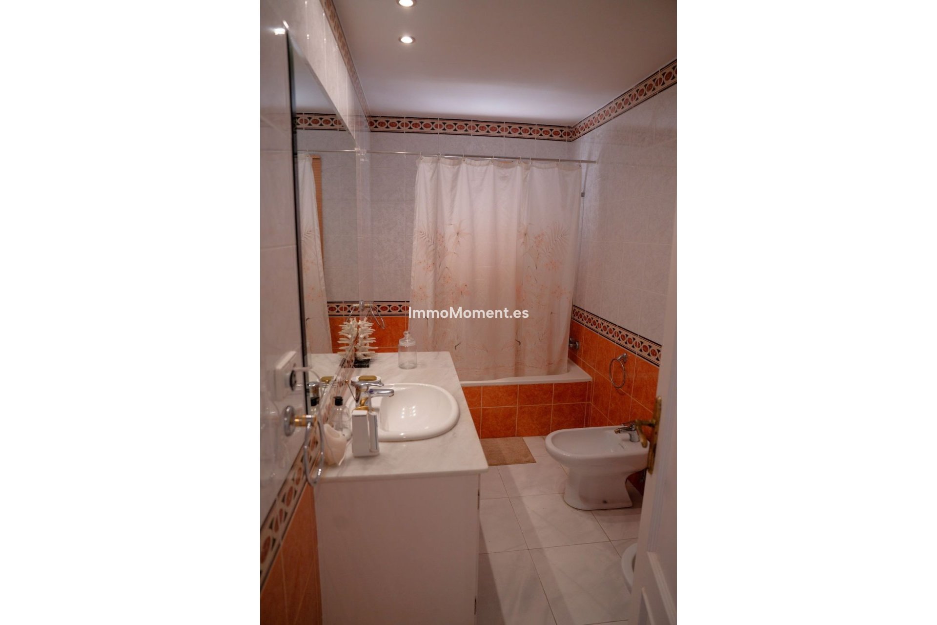 Resale - Apartment - Marbella - Puerto Banús