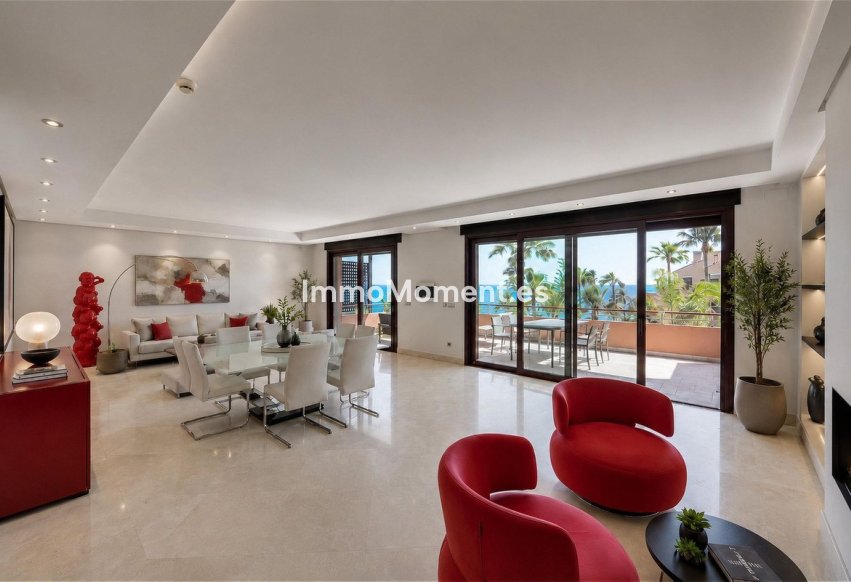 Resale - Apartment - Marbella - Puerto Banús