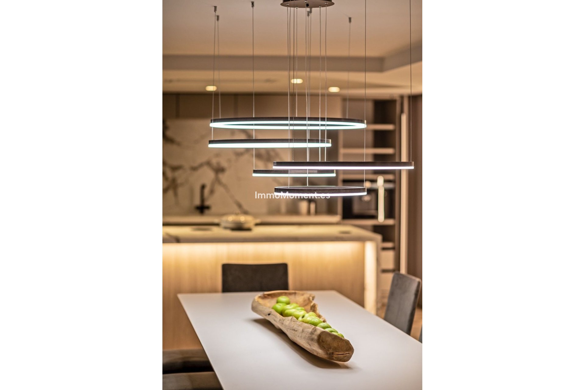 Resale - Apartment - Marbella - Puerto Banús