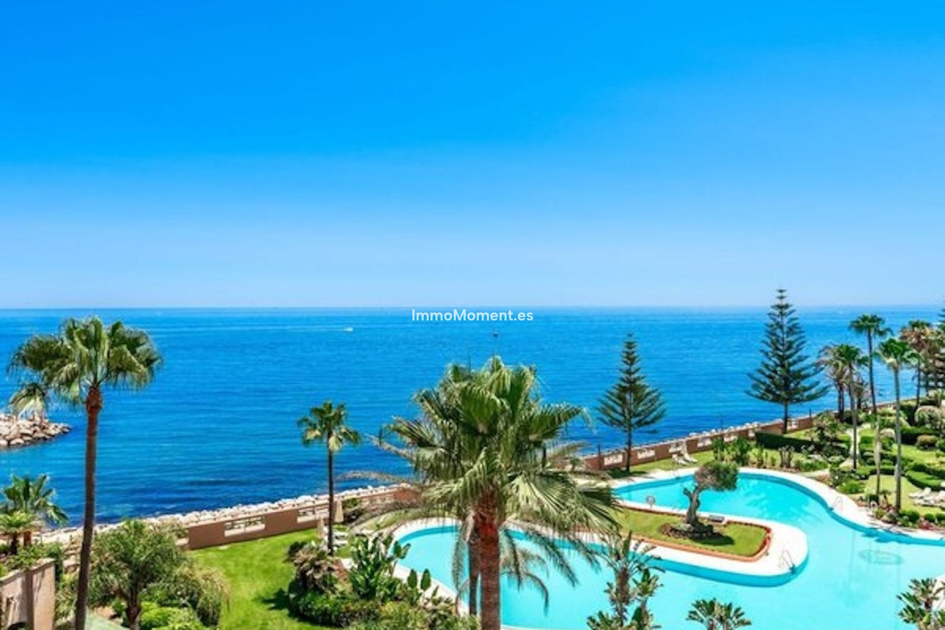 Resale - Apartment - Marbella - Puerto Banús