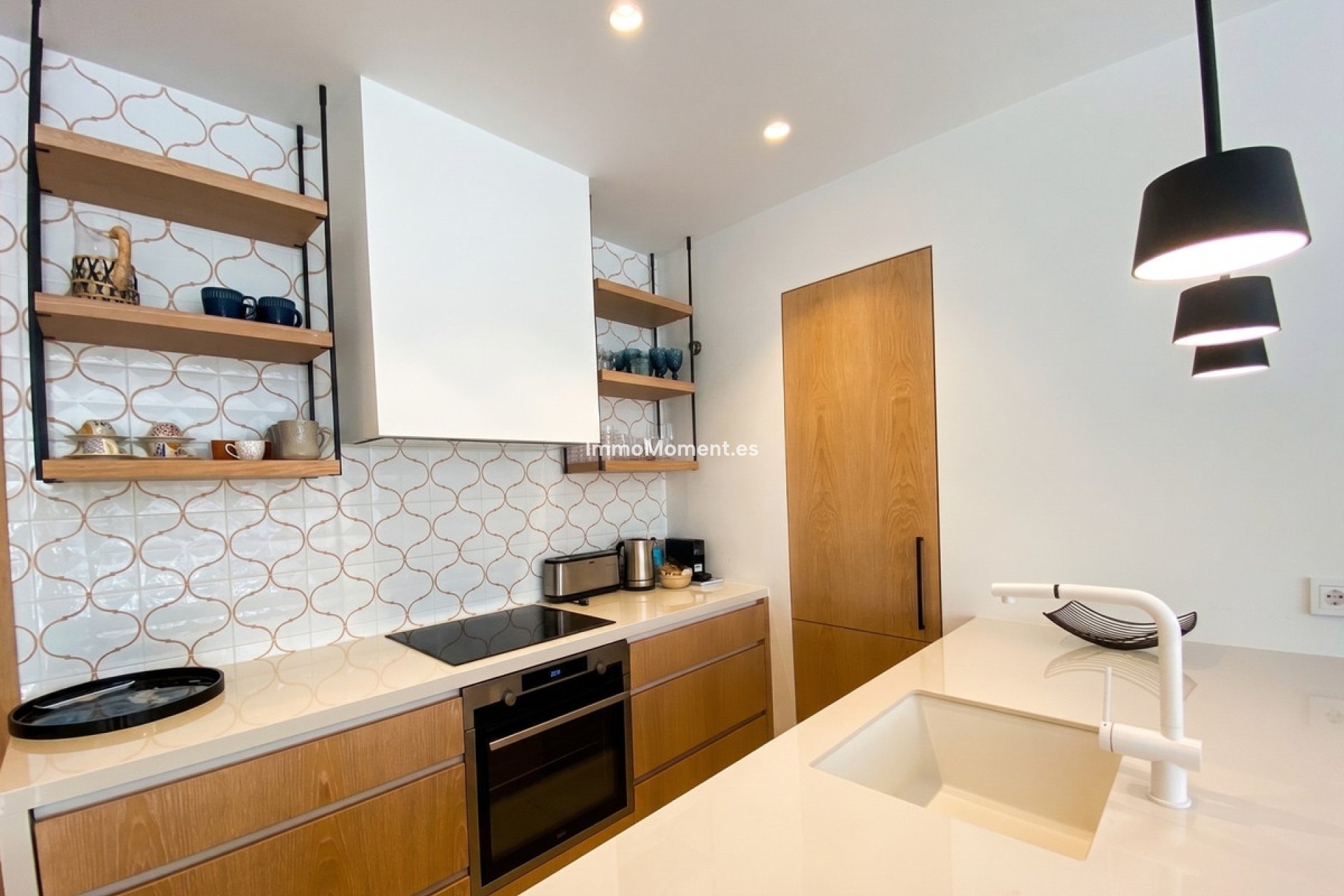 Resale - Apartment - Marbella - Puerto Banús