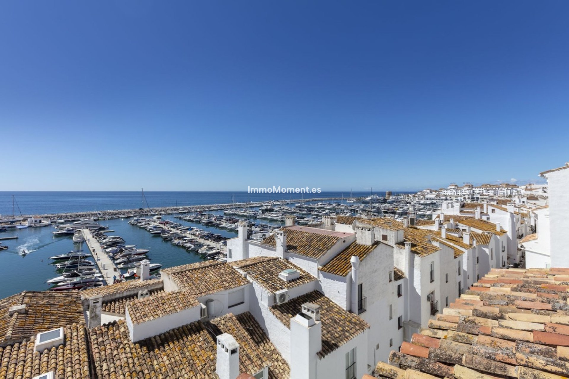 Resale - Apartment - Marbella - Puerto Banús