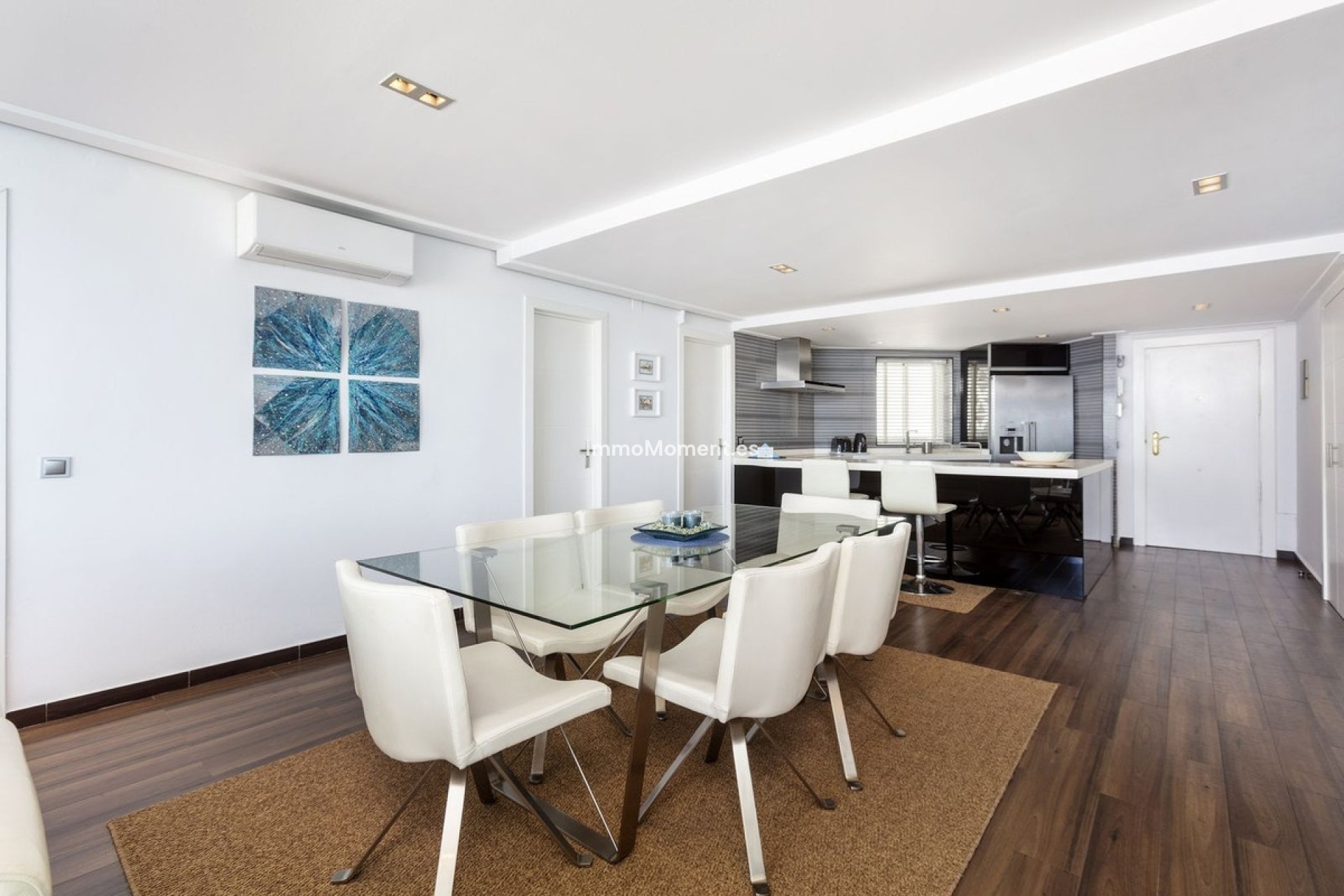 Resale - Apartment - Marbella - Puerto Banús