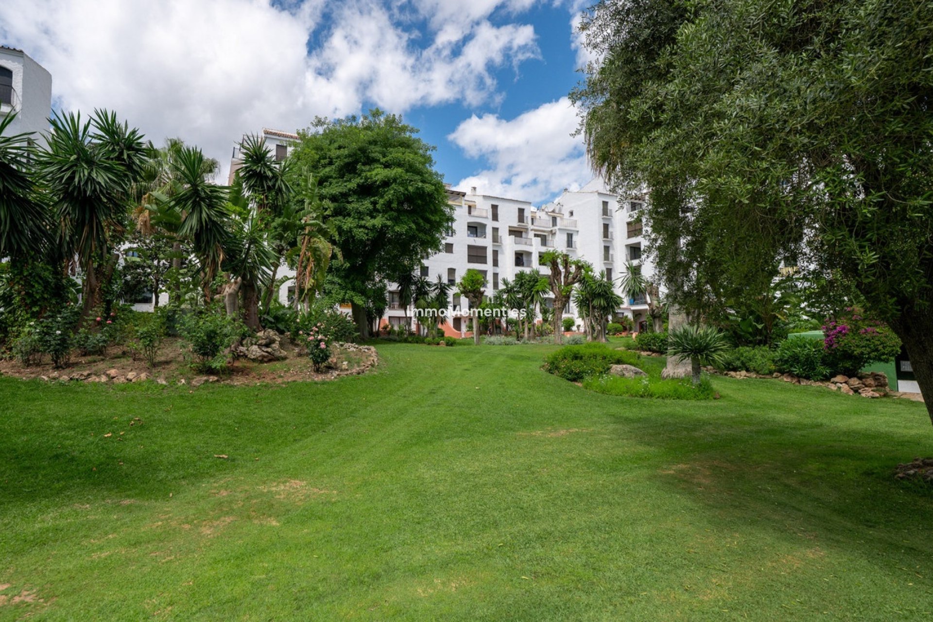 Resale - Apartment - Marbella - Puerto Banús