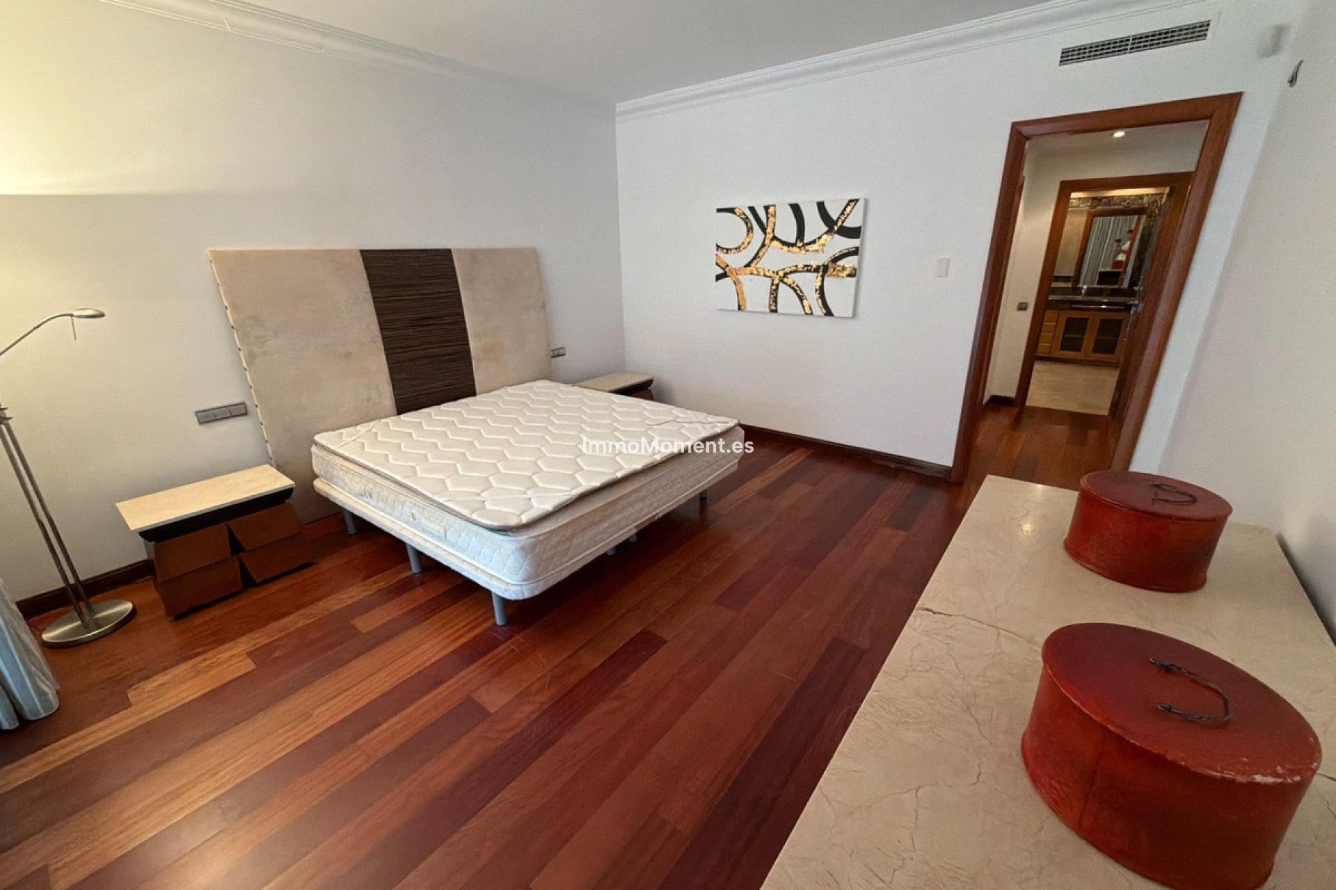 Resale - Apartment - Marbella - Puerto Banús