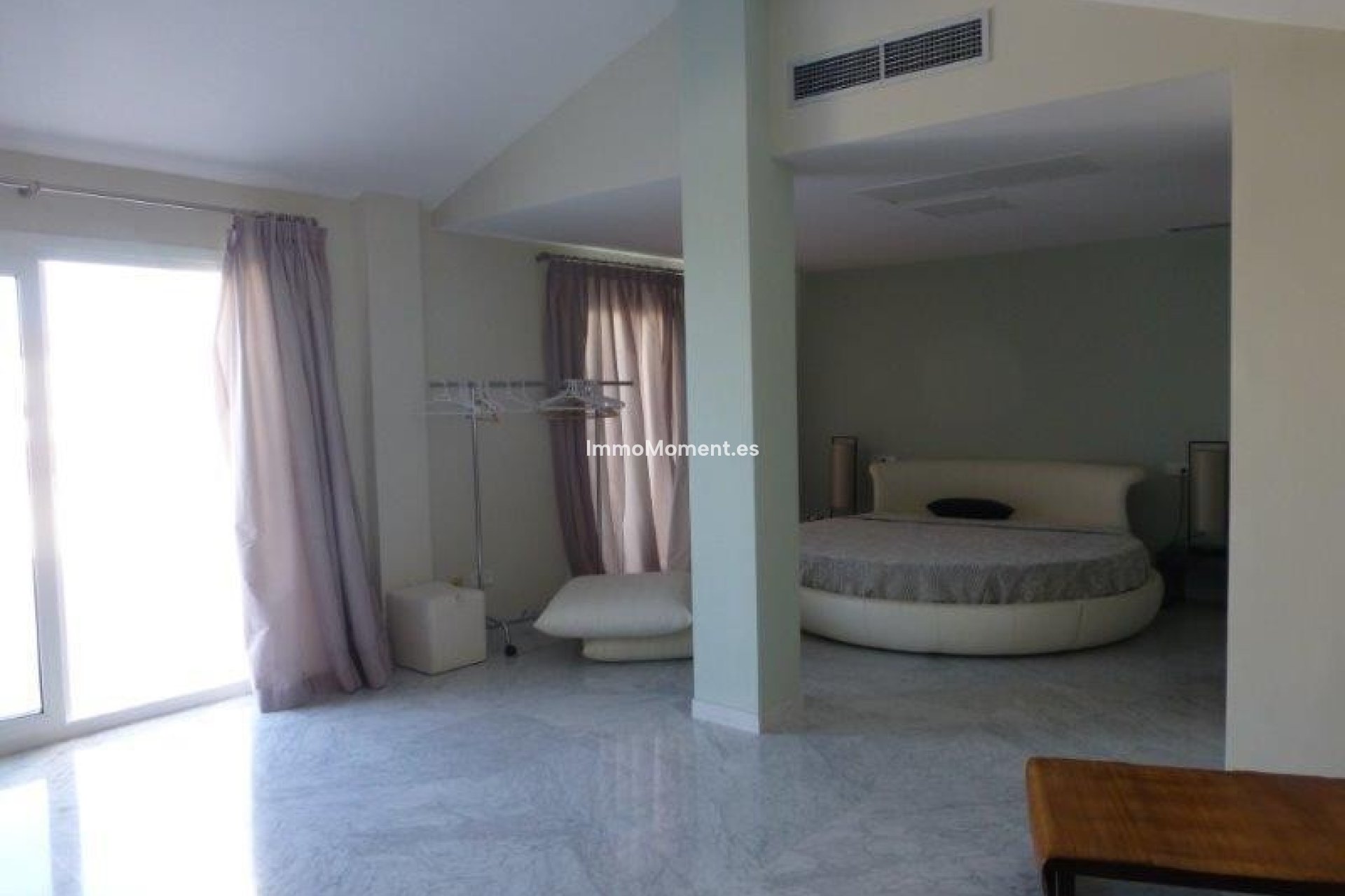 Resale - Apartment - Marbella - Puerto Banús