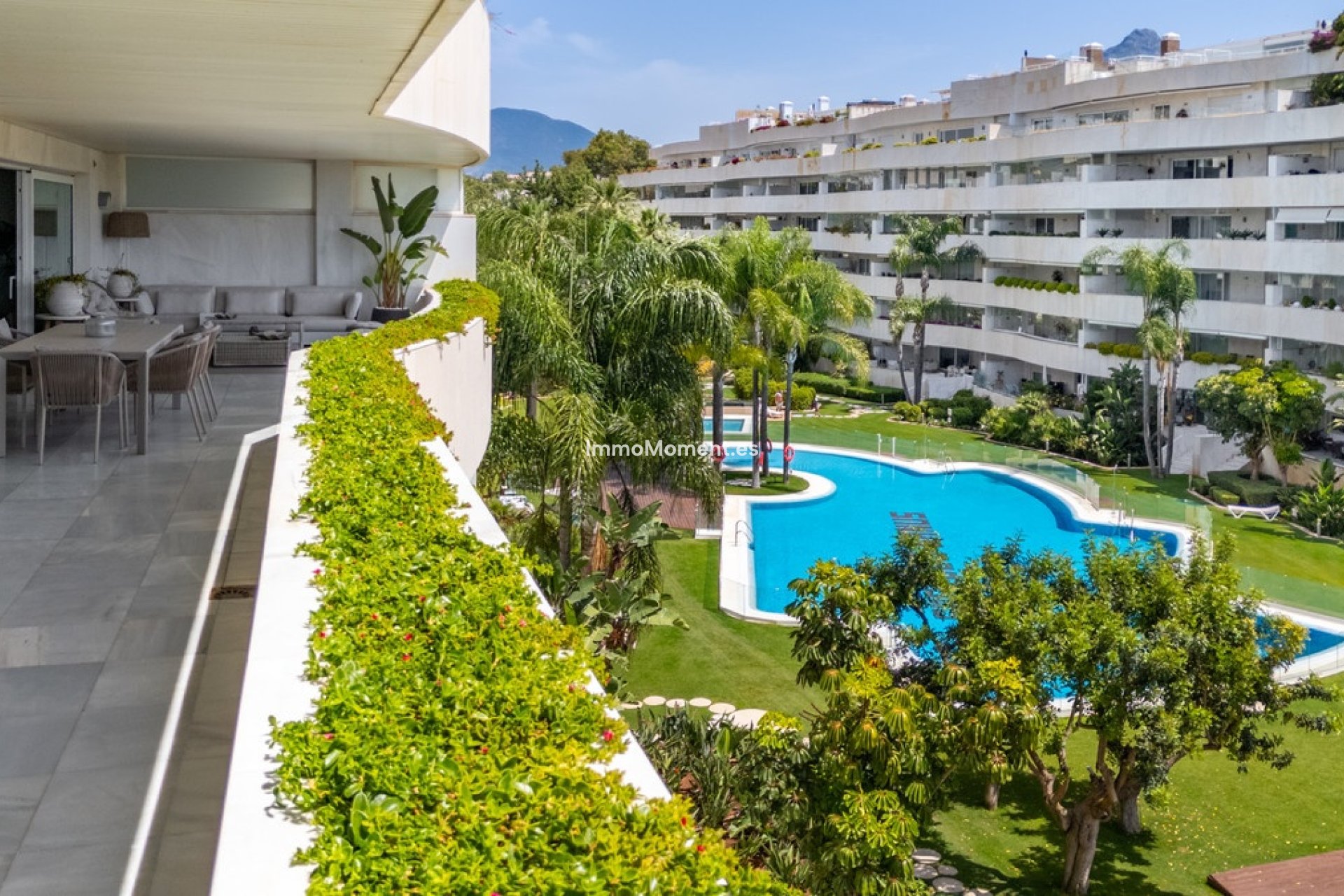 Resale - Apartment - Marbella - Puerto Banús