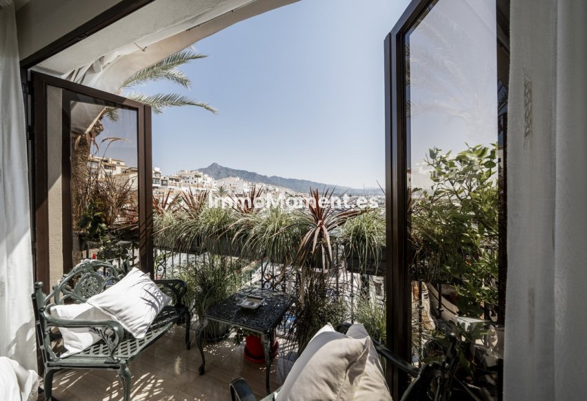 Resale - Apartment - Marbella - Puerto Banús
