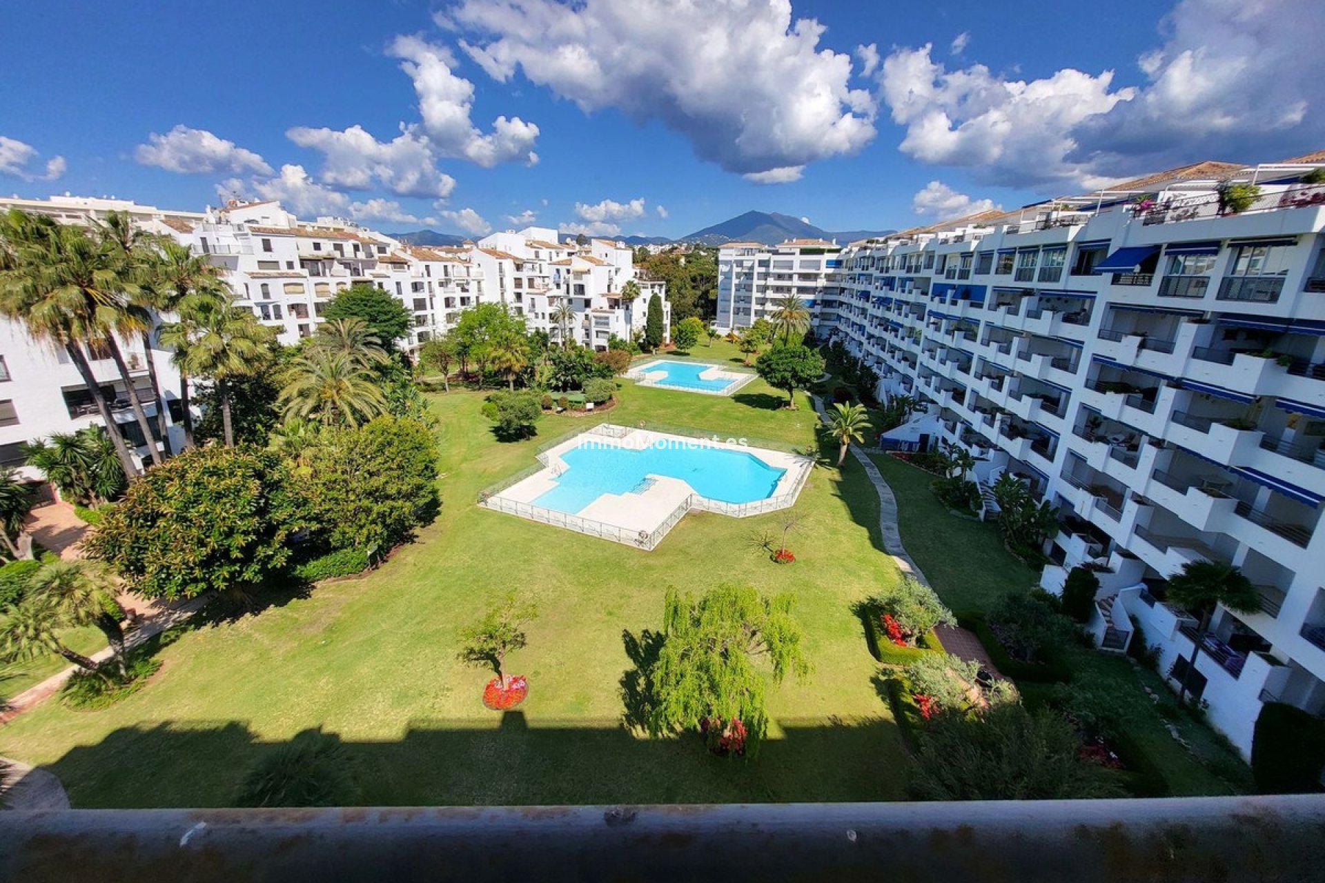 Resale - Apartment - Marbella - Puerto Banús