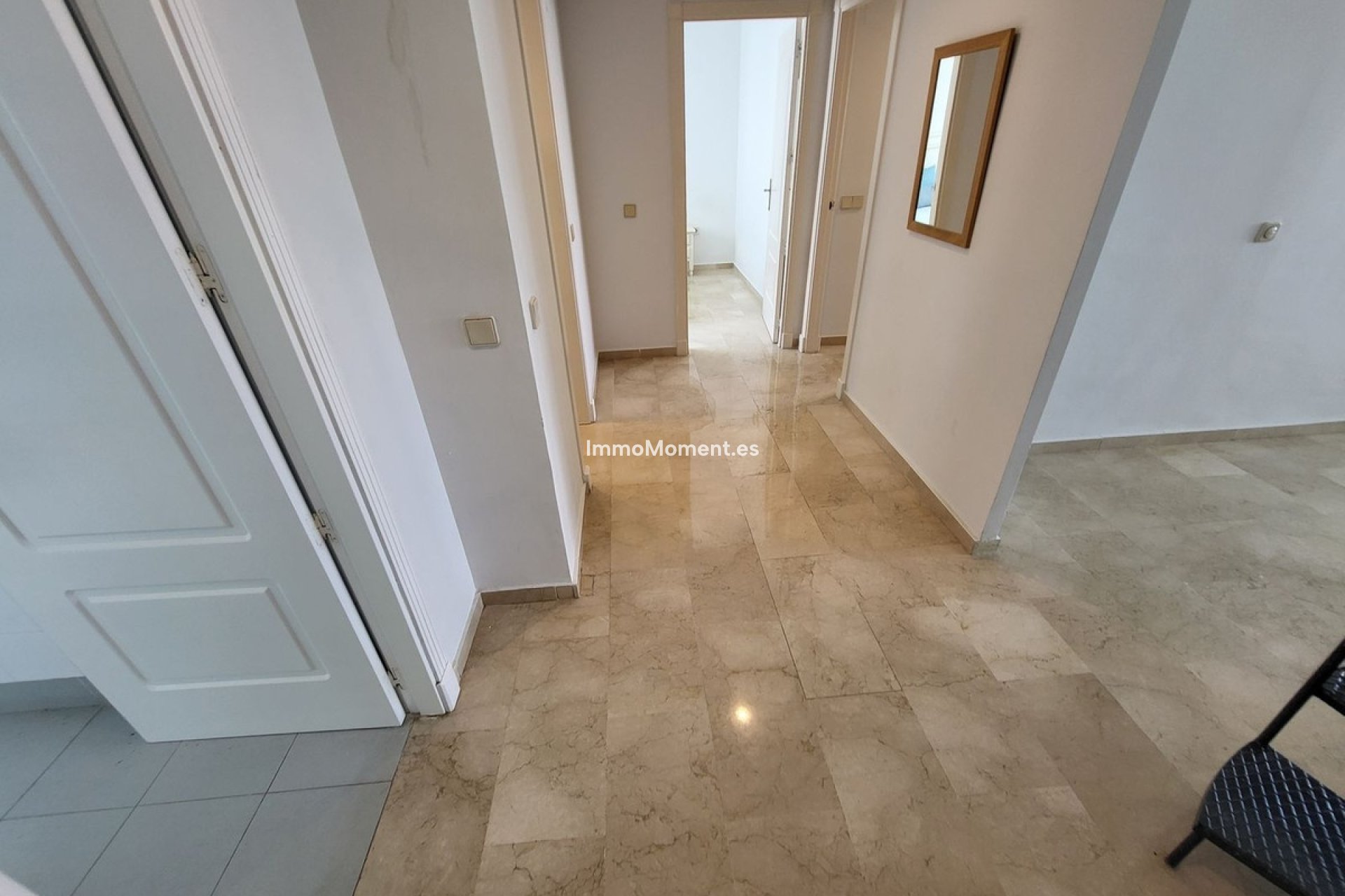 Resale - Apartment - Marbella - Puerto Banús