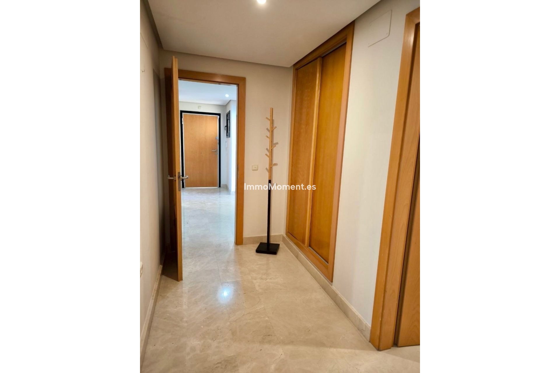 Resale - Apartment - Marbella - Puerto Banús