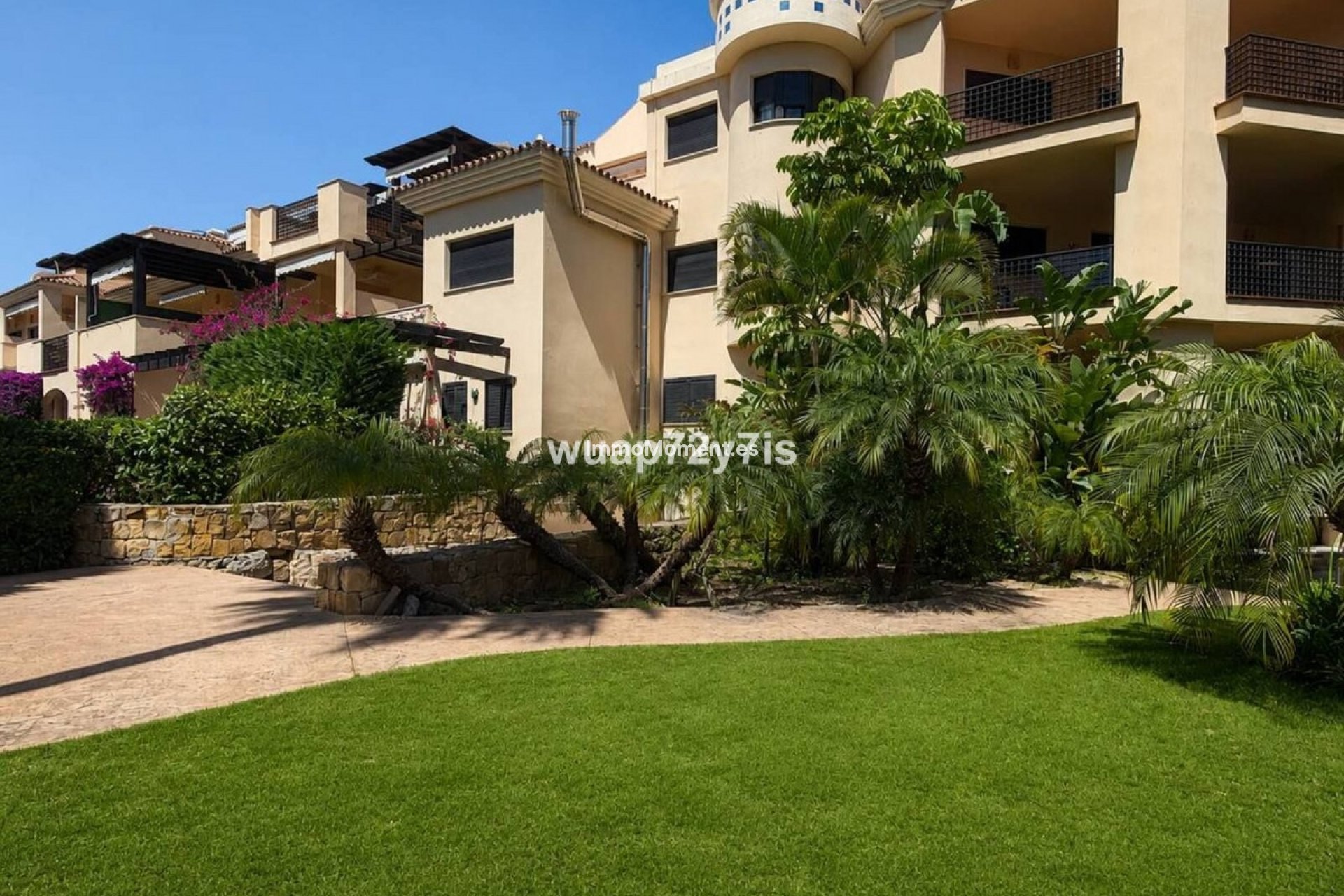 Resale - Apartment - Marbella - Puerto Banús