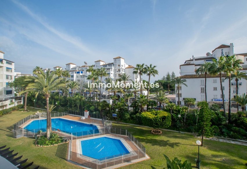 Resale - Apartment - Marbella - Puerto Banús