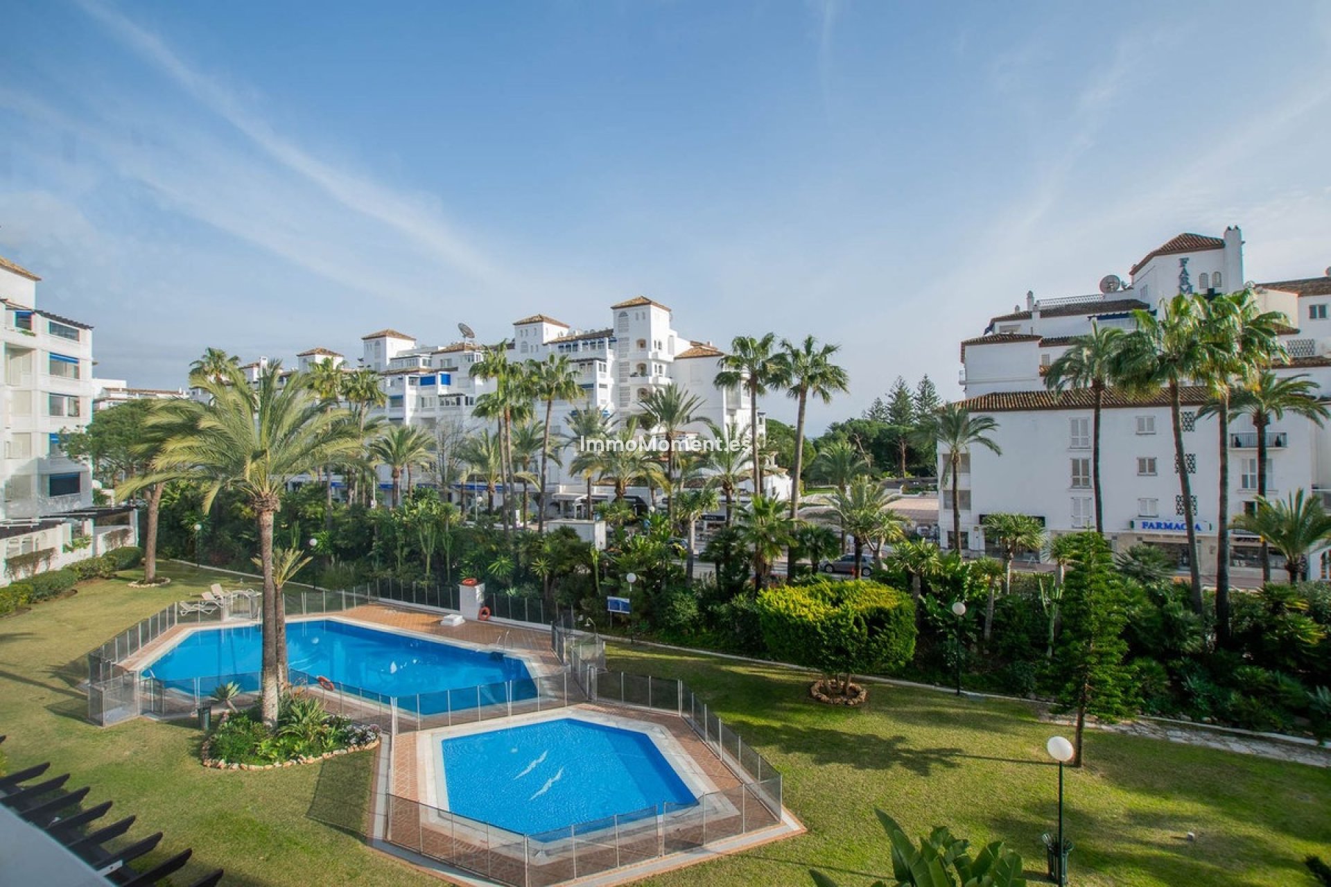 Resale - Apartment - Marbella - Puerto Banús